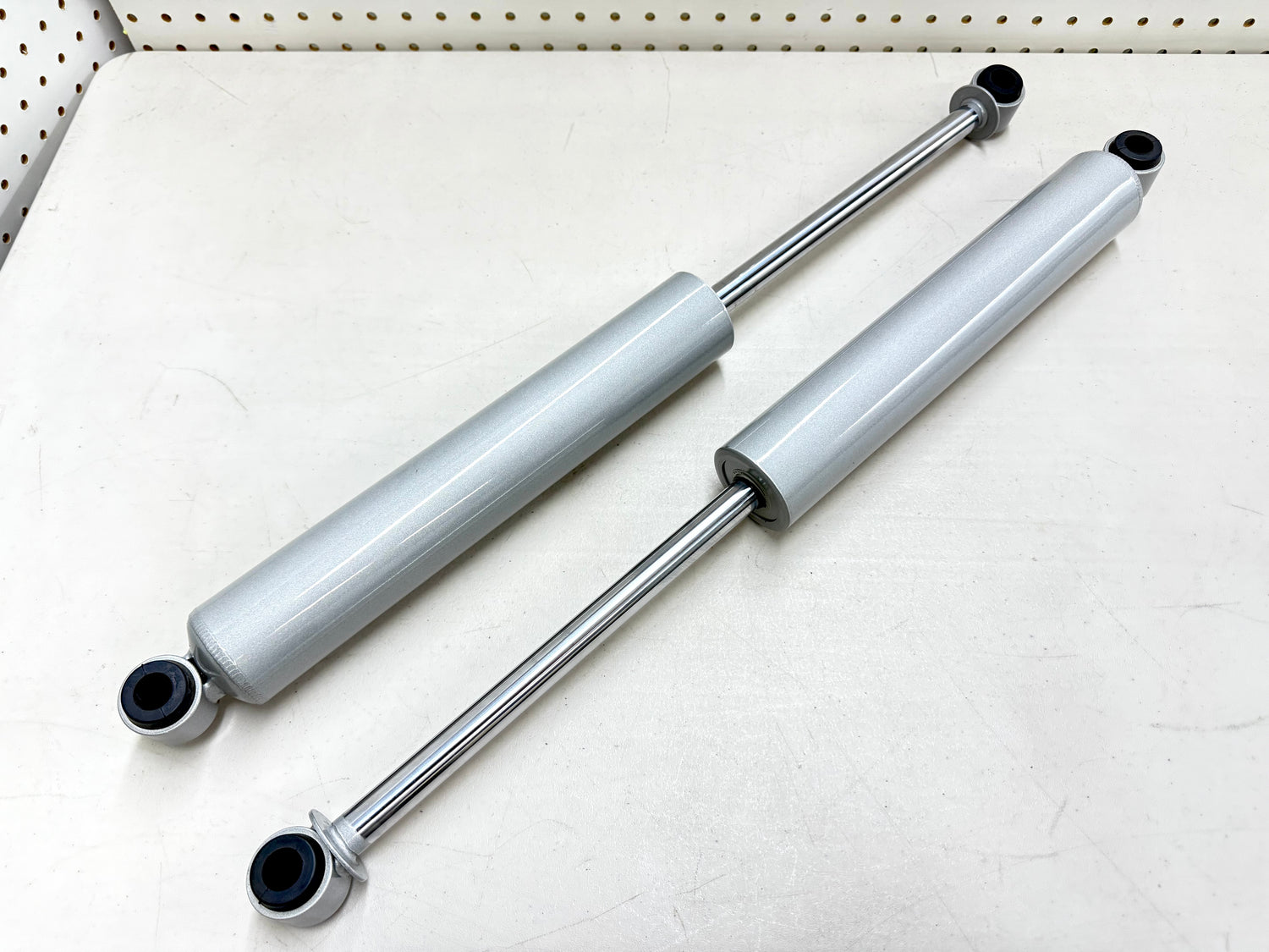 1958-1970 CHEVY IMPALA HEAVY DUTY EXTEND REAR SHOCK ABSORBERS 1PAIR / SILVER (EXTEND 24INCH)