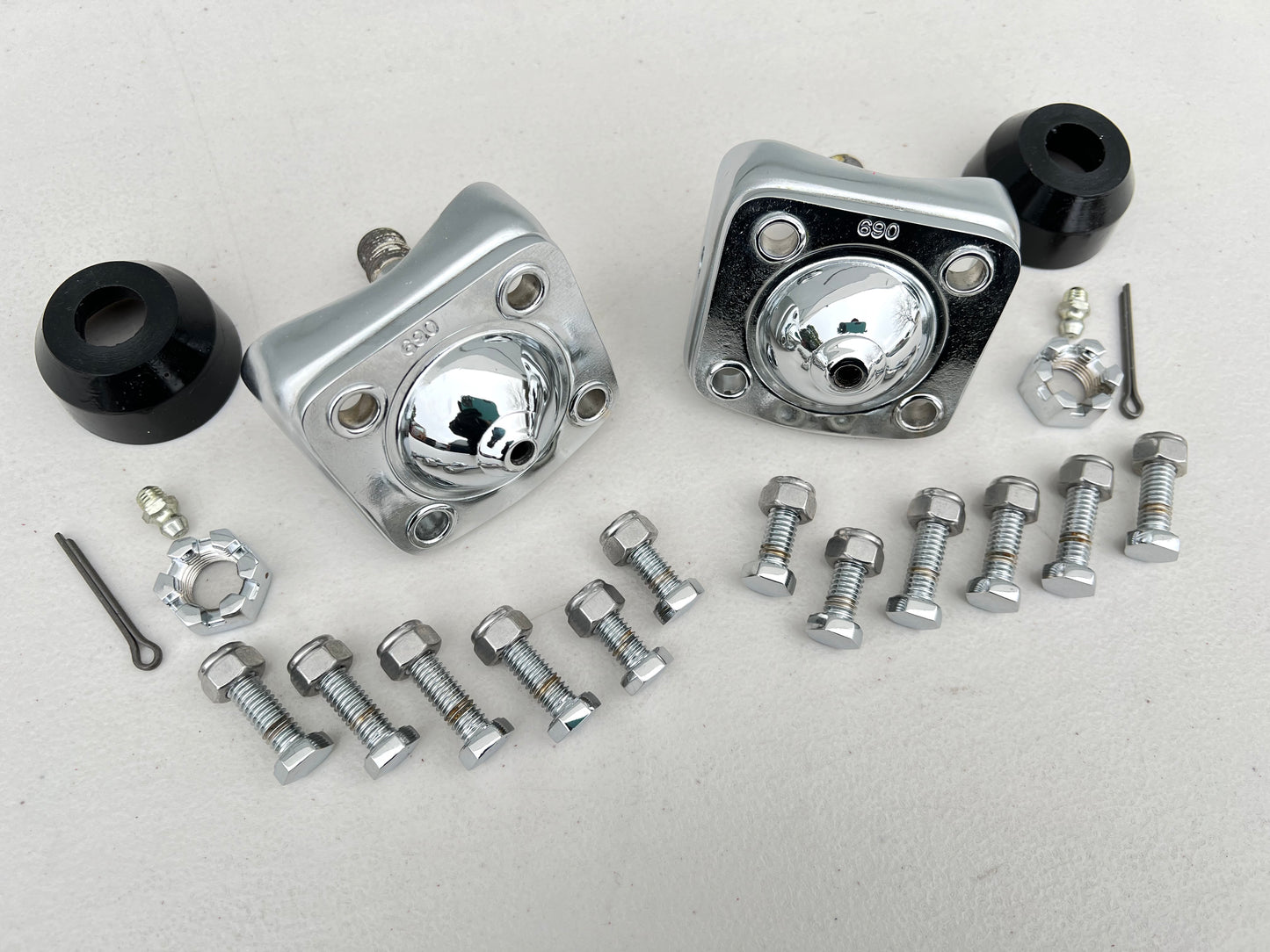 PREMIUM HD LOWER BALL JOINTS PAIR FOR 1955-1957 TRI5 CHEVY BEL AIR / CHROME FINISH