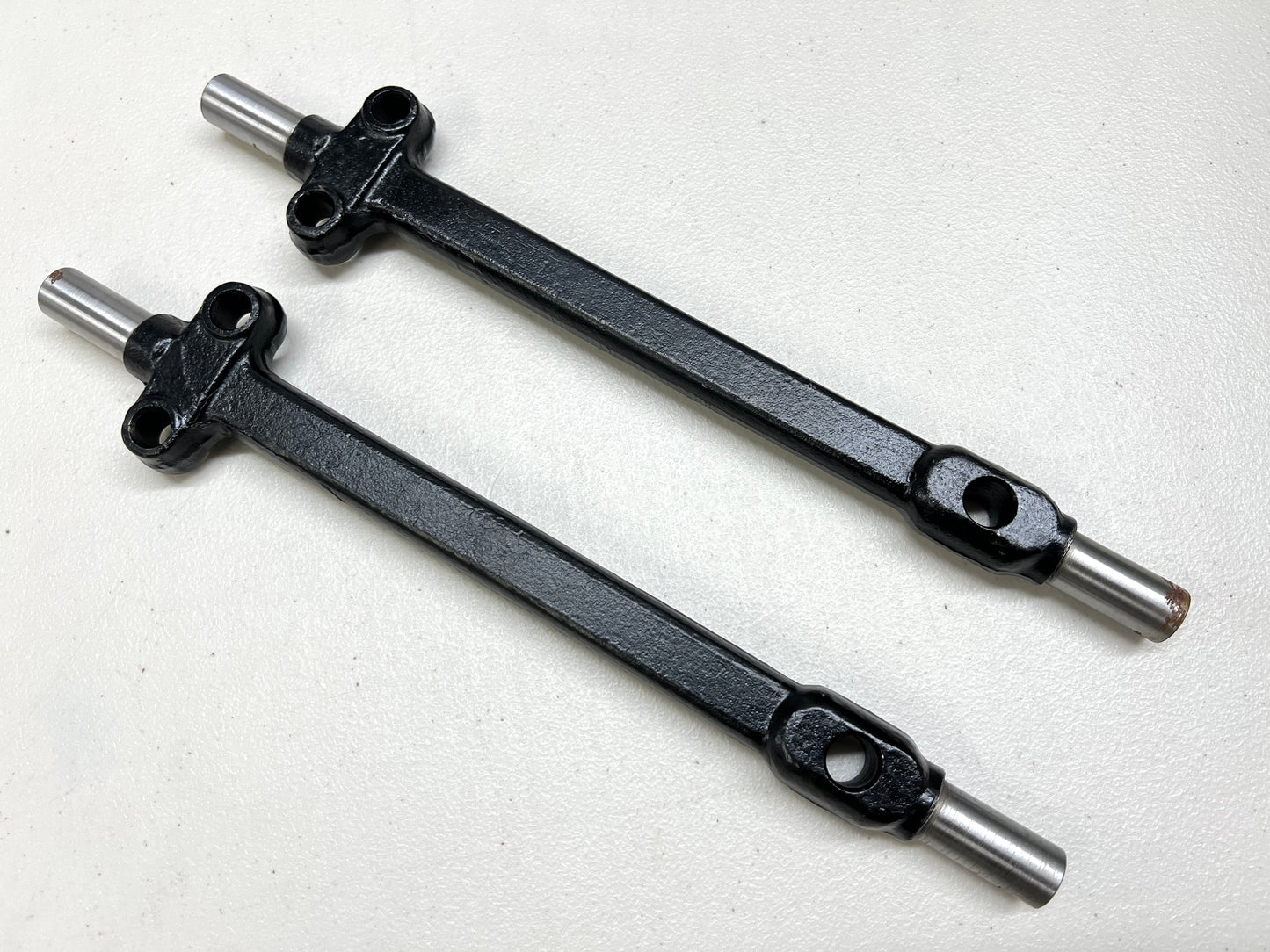 1958-1964 CHEVY CHEVROLET IMPALA , BEL AIR , BISCAYNE LOWER CONTROL ARM SHAFTS 1PAIR [NEW]