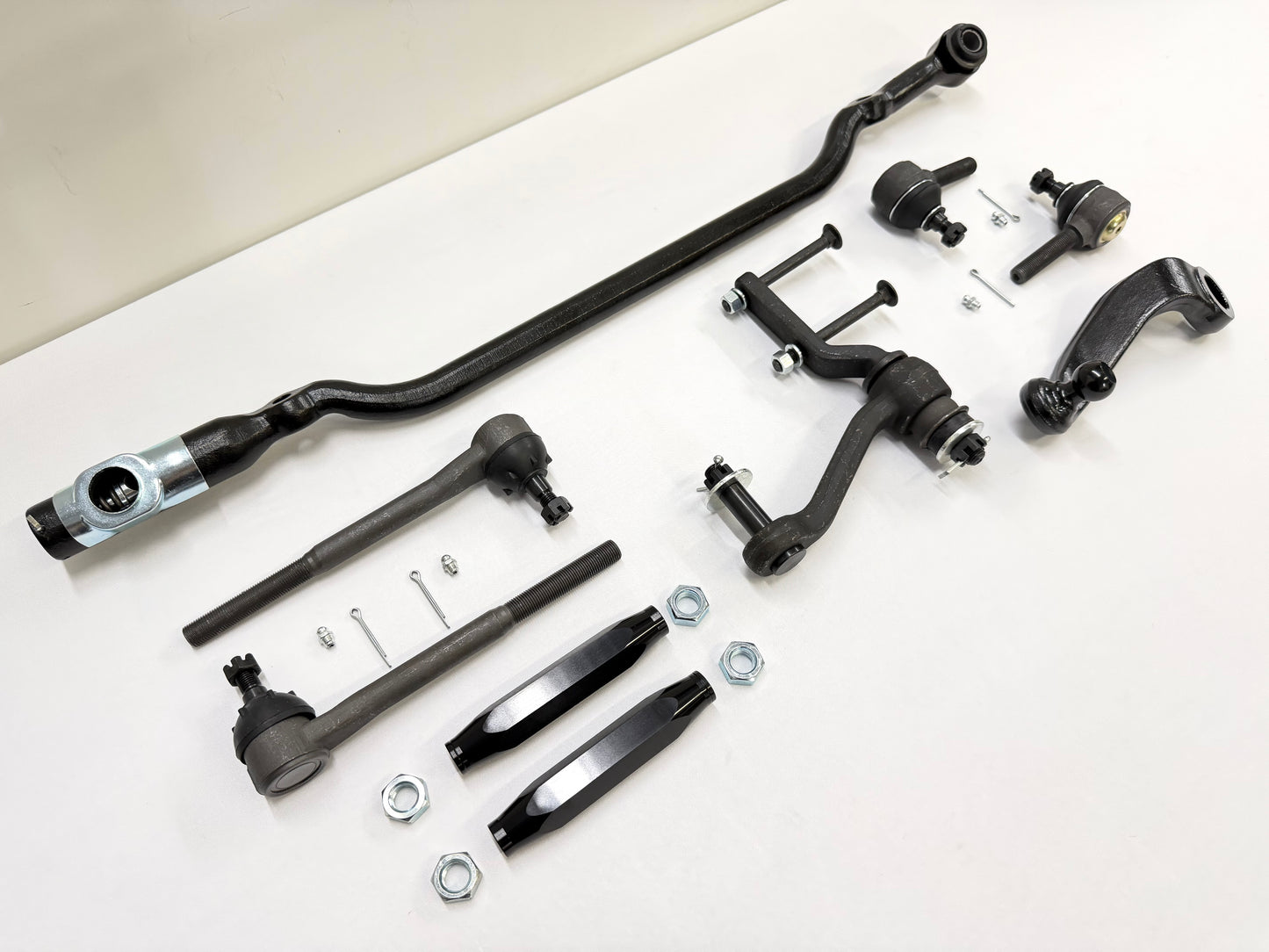 1955-57 GM CHEVY CHEVROLET BEL AIR NOMAD 210 150 TRI FIVE STANDARD COMPLETE STEERING LINKAGE KIT W/ BLACK ANODIZED SLEEVES
