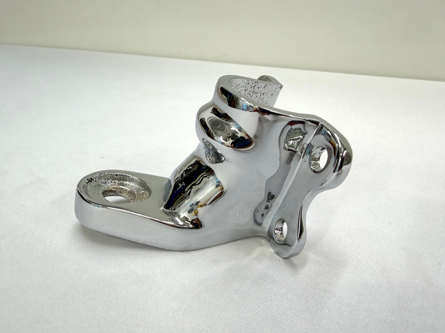 [ORIGINAL OEM RESTORED] 1958-64 IMPALA BEL AIR BISCAYNE EL CAMINO FACTORY POWER STEERING SLAVE CYLINDER MOUNTING BRACKET 1PC / SHOW CHROME FINISH