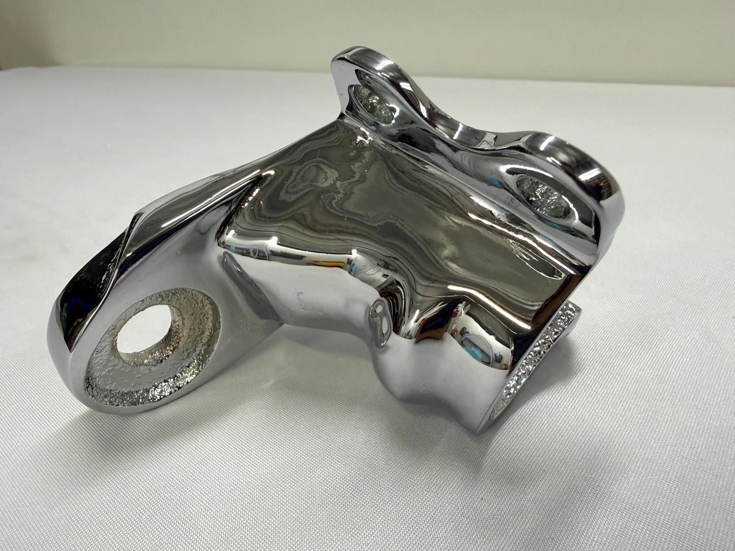 [ORIGINAL OEM RESTORED] 1958-64 IMPALA BEL AIR BISCAYNE EL CAMINO FACTORY POWER STEERING SLAVE CYLINDER MOUNTING BRACKET 1PC / SHOW CHROME FINISH