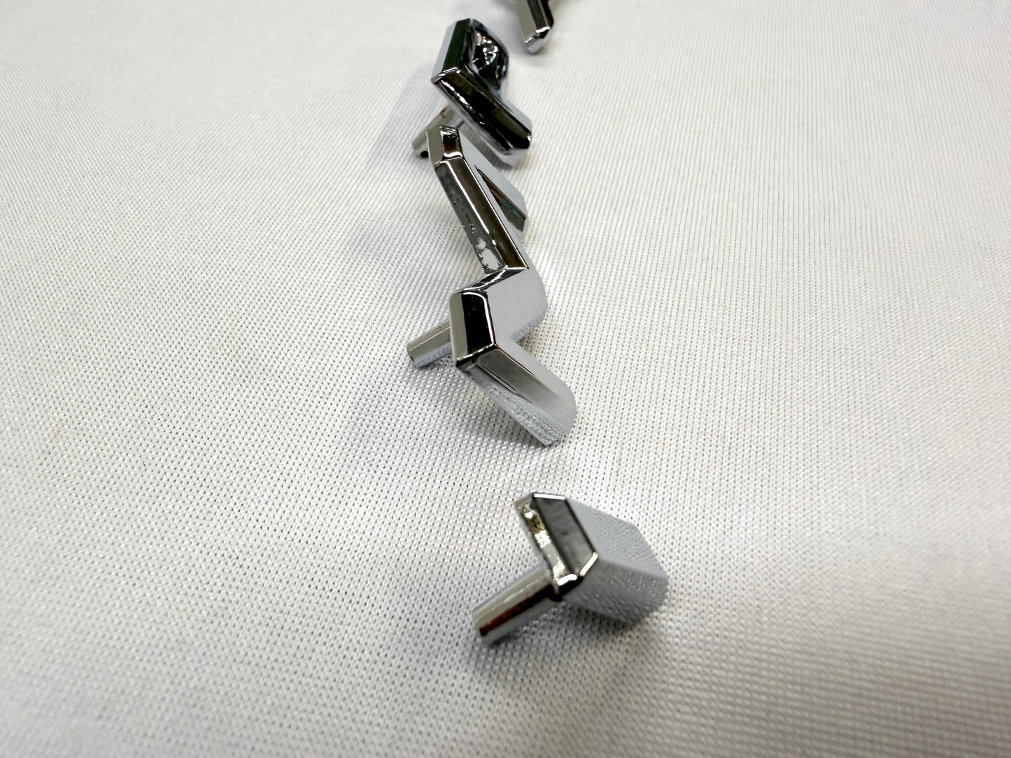 1964 CHEVROLET CHEVY IMPALA / FULL SIZE "IMPALA" REAR QUARTER PANEL LETTER EMBLEM LH or RH ONE SIDE [NEW]