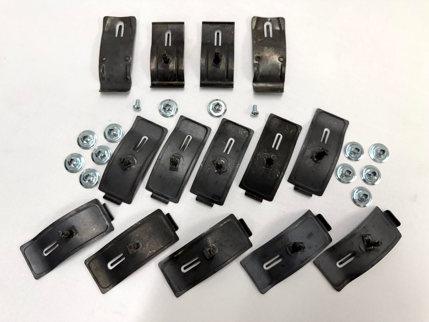 1964 CHEVROLET CHEVY IMPALA STANDARD TRUNK REAR COVE PANEL CLIP SET / REAR DECK MOLDING CLIP SET [NEW]