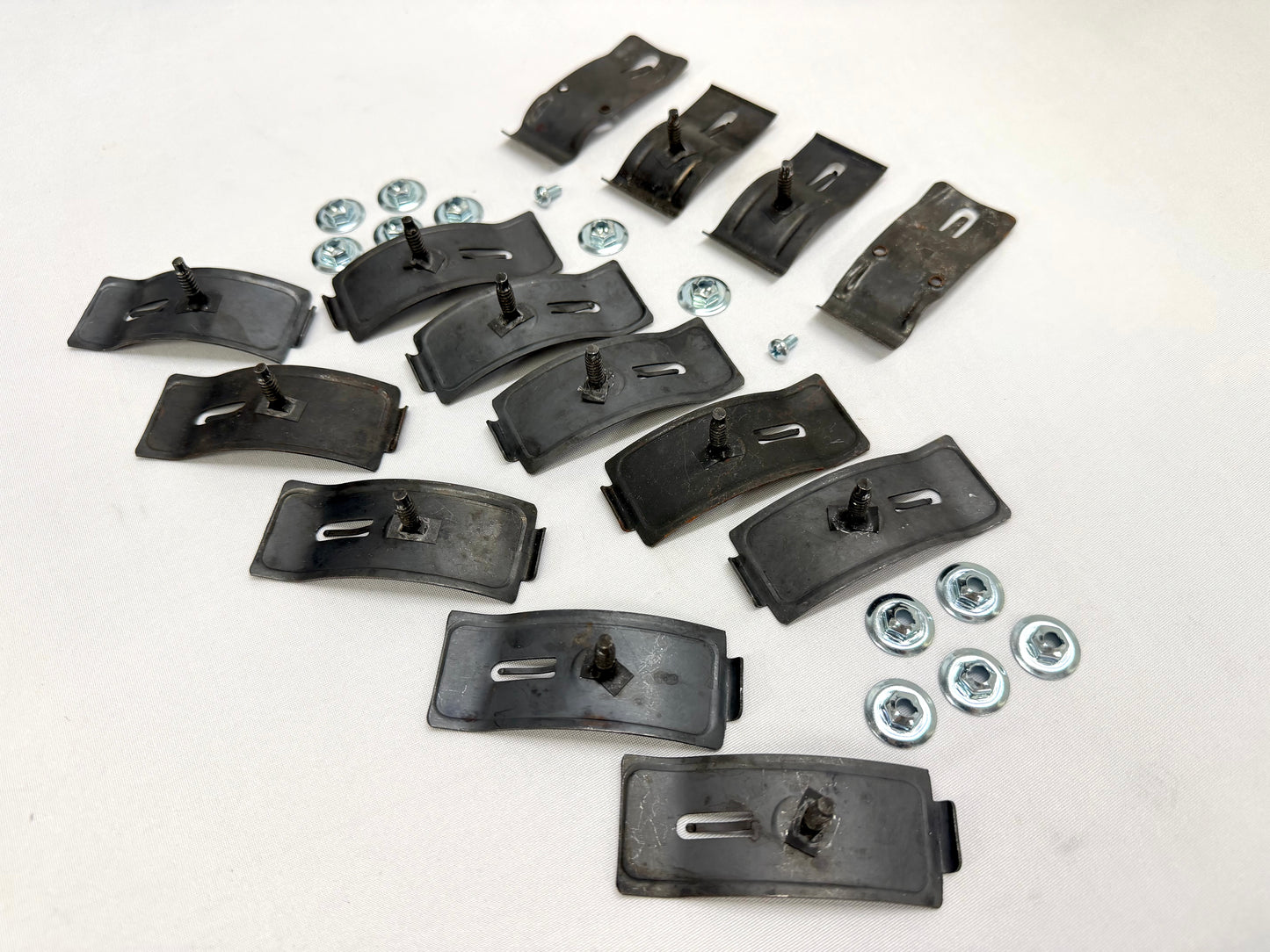 1964 CHEVROLET CHEVY IMPALA STANDARD TRUNK REAR COVE PANEL CLIP SET / REAR DECK MOLDING CLIP SET [NEW]