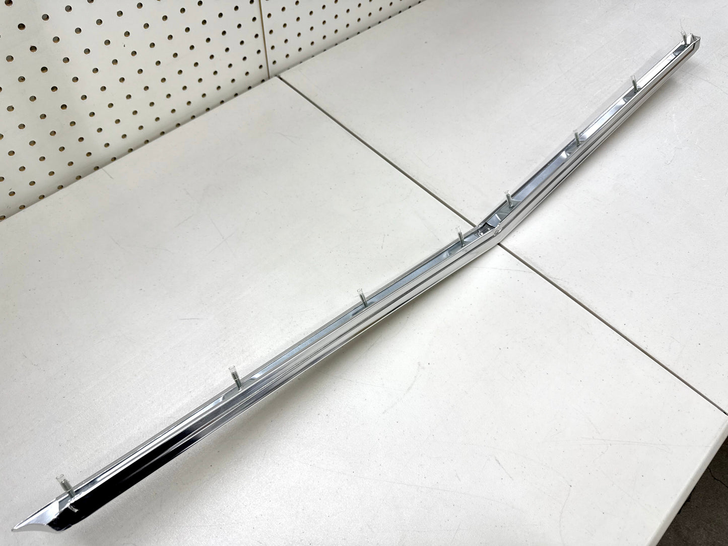 1962 CHEVY IMPALA BEL AIR BISCAYNE FULL SIZE HOOD LIP MOLDING with GM Chevrolet lettering [NEW]