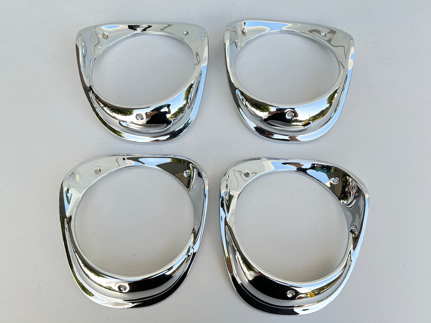 1963 CHEVY IMPALA HEADLIGHT BEZELS 4PC / CHROME FINISH [OEM/ORIGINAL]