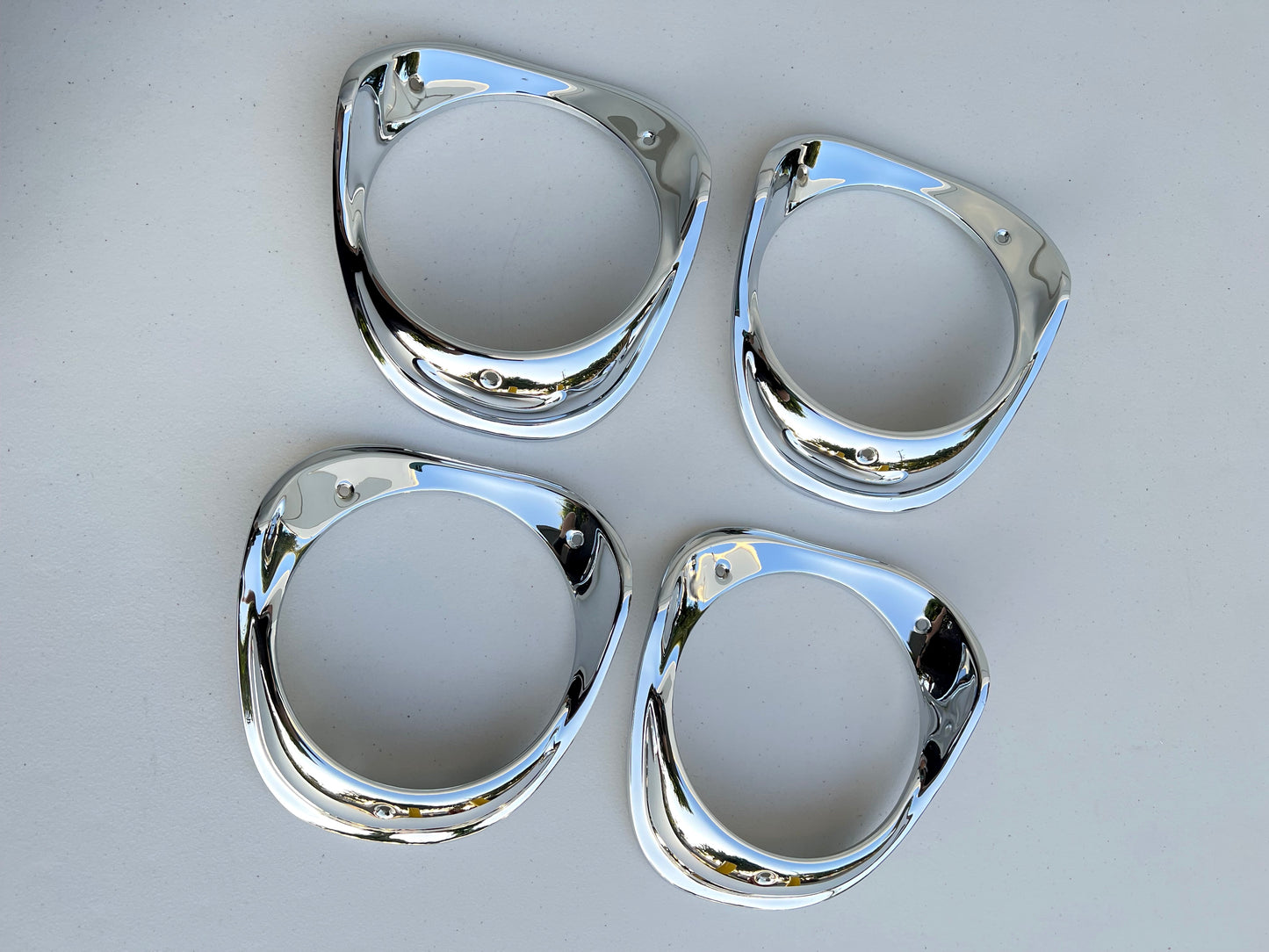 1963 CHEVY IMPALA HEADLIGHT BEZELS 4PC / CHROME FINISH [OEM/ORIGINAL]