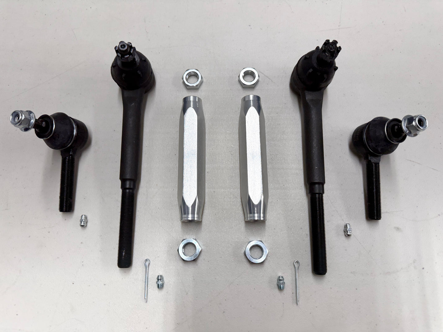 1955-1957 GM CHEVY CHEVROLET FULL SIZE / BEL AIR STANDARD TIE ROD END AND POLISHED SLEEVE SET [NEW]
