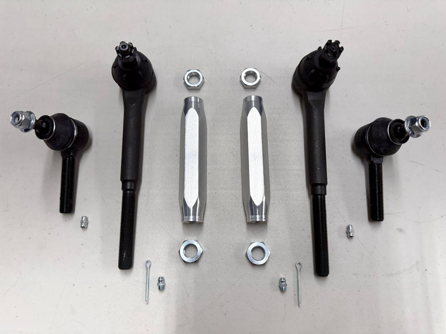 1955-1957 GM CHEVY CHEVROLET FULL SIZE / BEL AIR STANDARD TIE ROD END AND POLISHED SLEEVE SET [NEW]