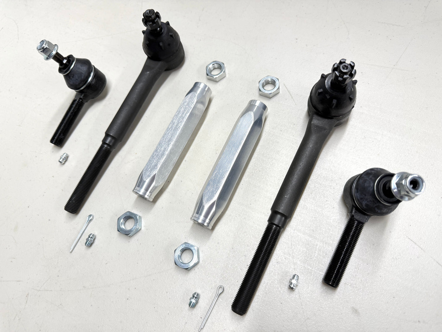 1955-1957 GM CHEVY CHEVROLET FULL SIZE / BEL AIR STANDARD TIE ROD END AND POLISHED SLEEVE SET [NEW]