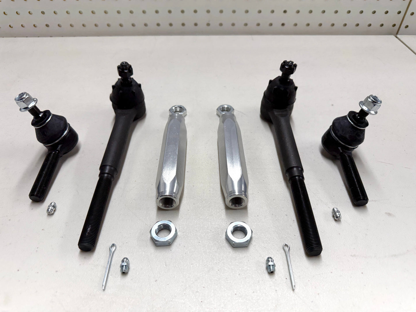 1955-1957 GM CHEVY CHEVROLET FULL SIZE / BEL AIR STANDARD TIE ROD END AND POLISHED SLEEVE SET [NEW]