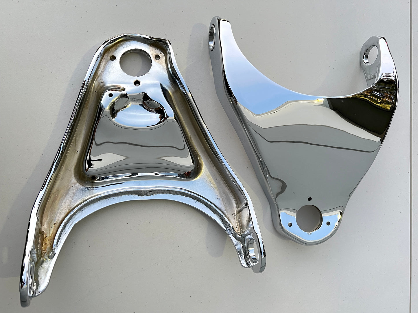 1958-1964 CHEVY IMPALA UPPER CONTROL ARMS 1.5 INCH EXTEND , REINFORCED AND MOLD FOR 3HOLE UPER BALL JOINTS 1PAIR [ORIGINAL / OEM] [CHROME FINISH]