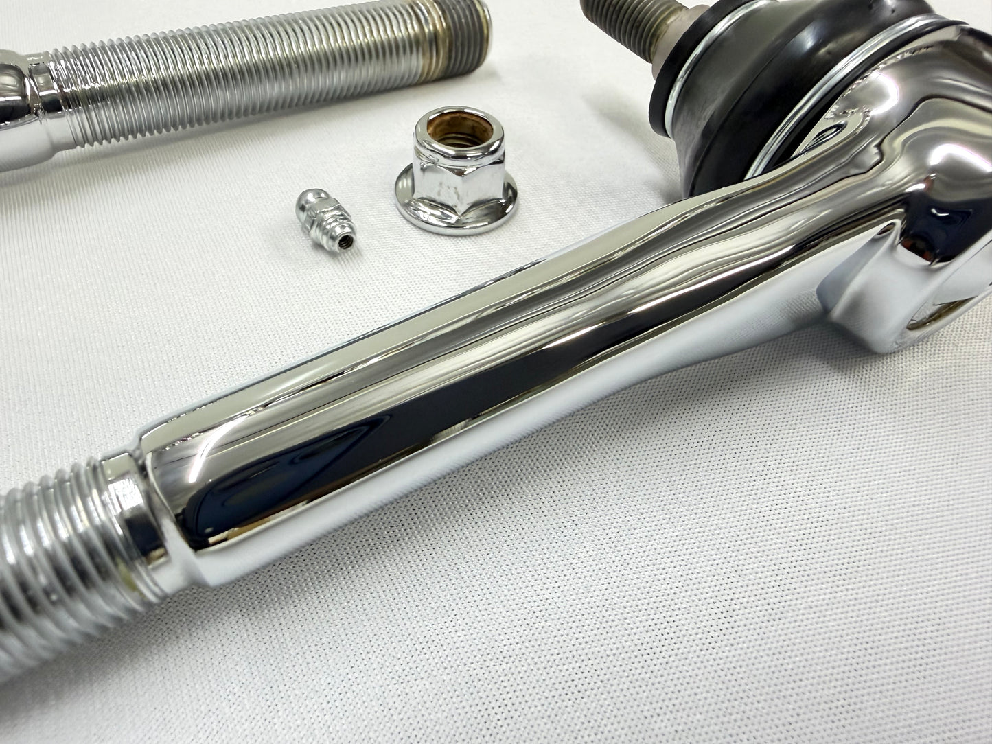 1965-68 GM FULL SIZE CHEVY IMPALA BELAIR BISCAYNE / 1966-1968 CAPRICE / 1965-1970 C10 TRUCK INNER TIE ROD ENDS 1PAIR [NEW] / TRIPLE CHROME PLATED
