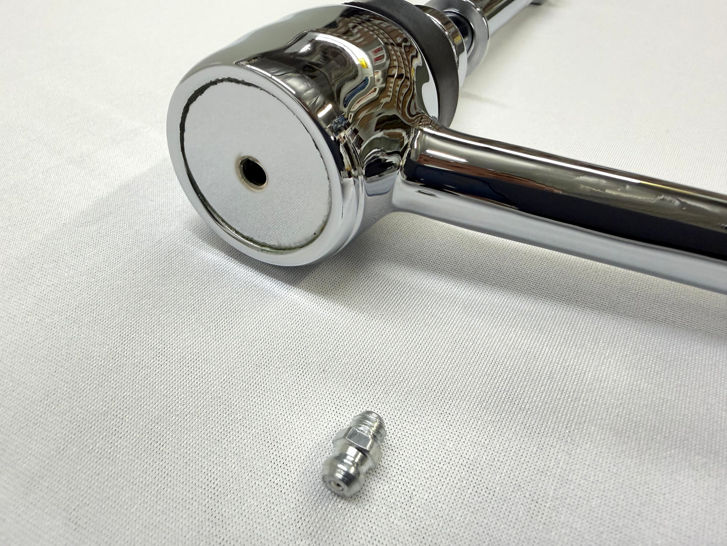 1965-66 GM FULL SIZE CHEVY IMPALA BELAIR BISCAYNE / 1966 CAPRICE IDLER ARM 1PC [NEW] / TRIPLE CHROME PLATED