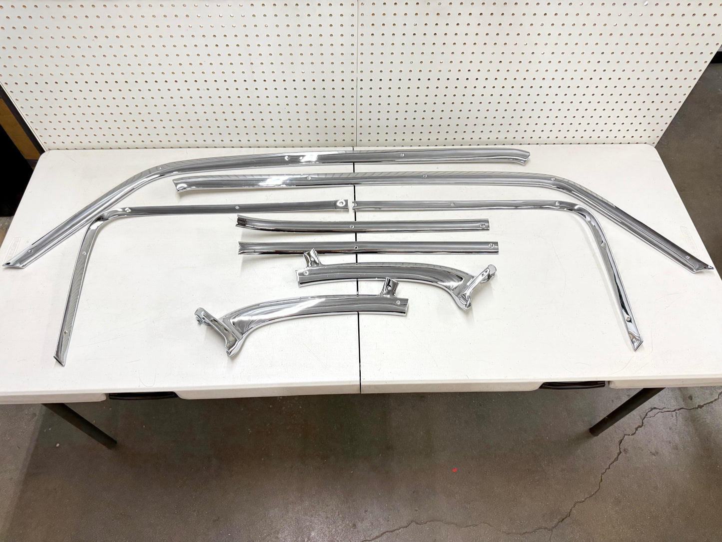 1962 CHEVY IMPALA INTERIOR HEADLINER TRIM MOLDING SET 8PC / CHROME FINISH [GM ORIGINAL / OEM]