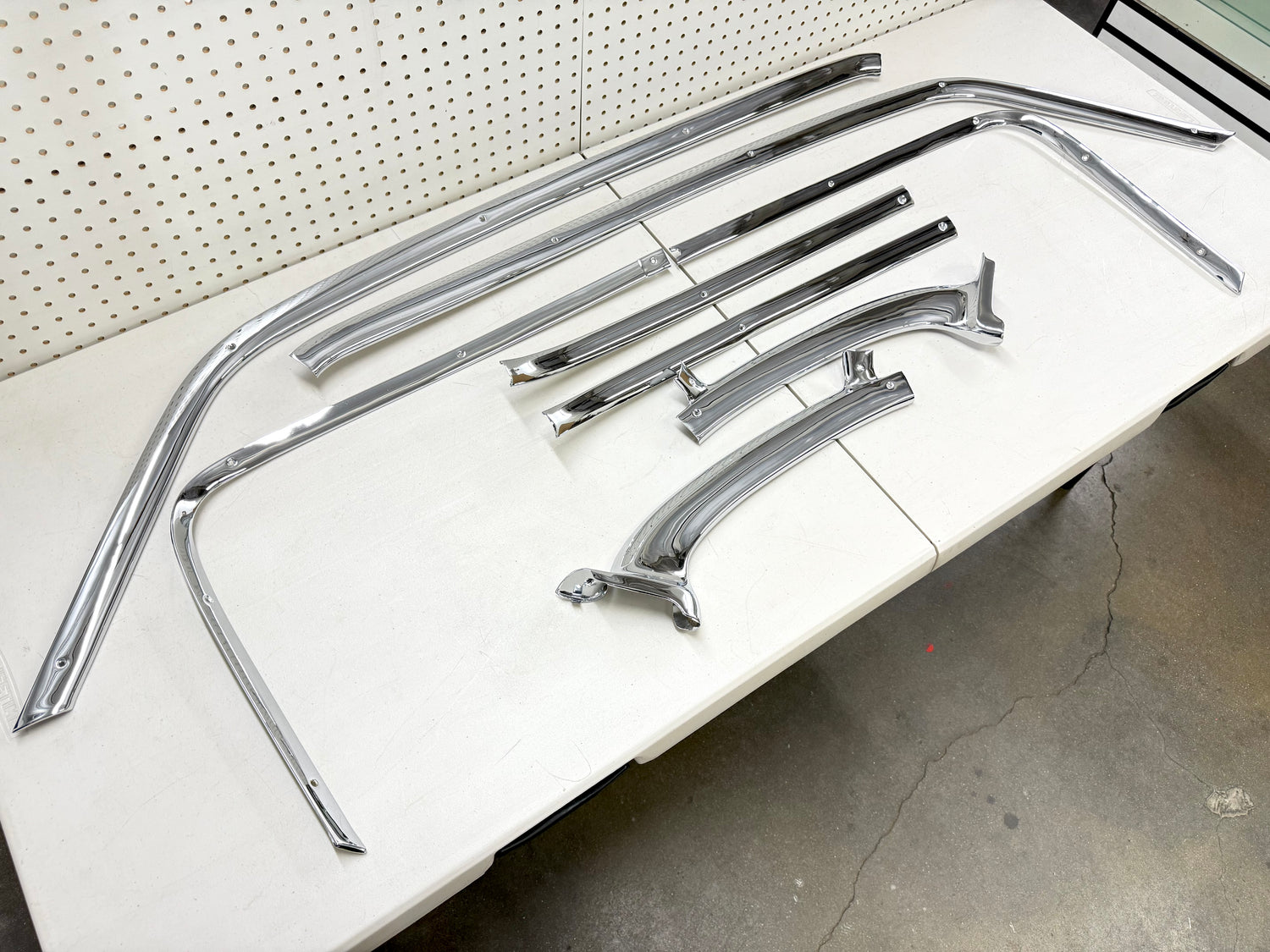 1962 CHEVY IMPALA INTERIOR HEADLINER TRIM MOLDING SET 8PC / CHROME FINISH [GM ORIGINAL / OEM]