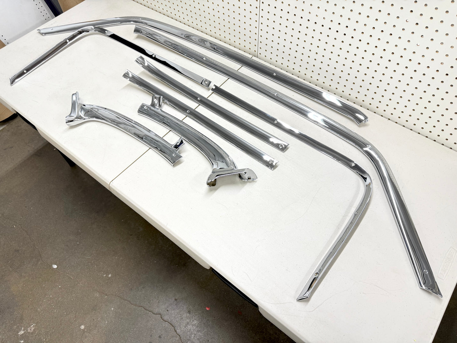1962 CHEVY IMPALA INTERIOR HEADLINER TRIM MOLDING SET 8PC / CHROME FINISH [GM ORIGINAL / OEM]