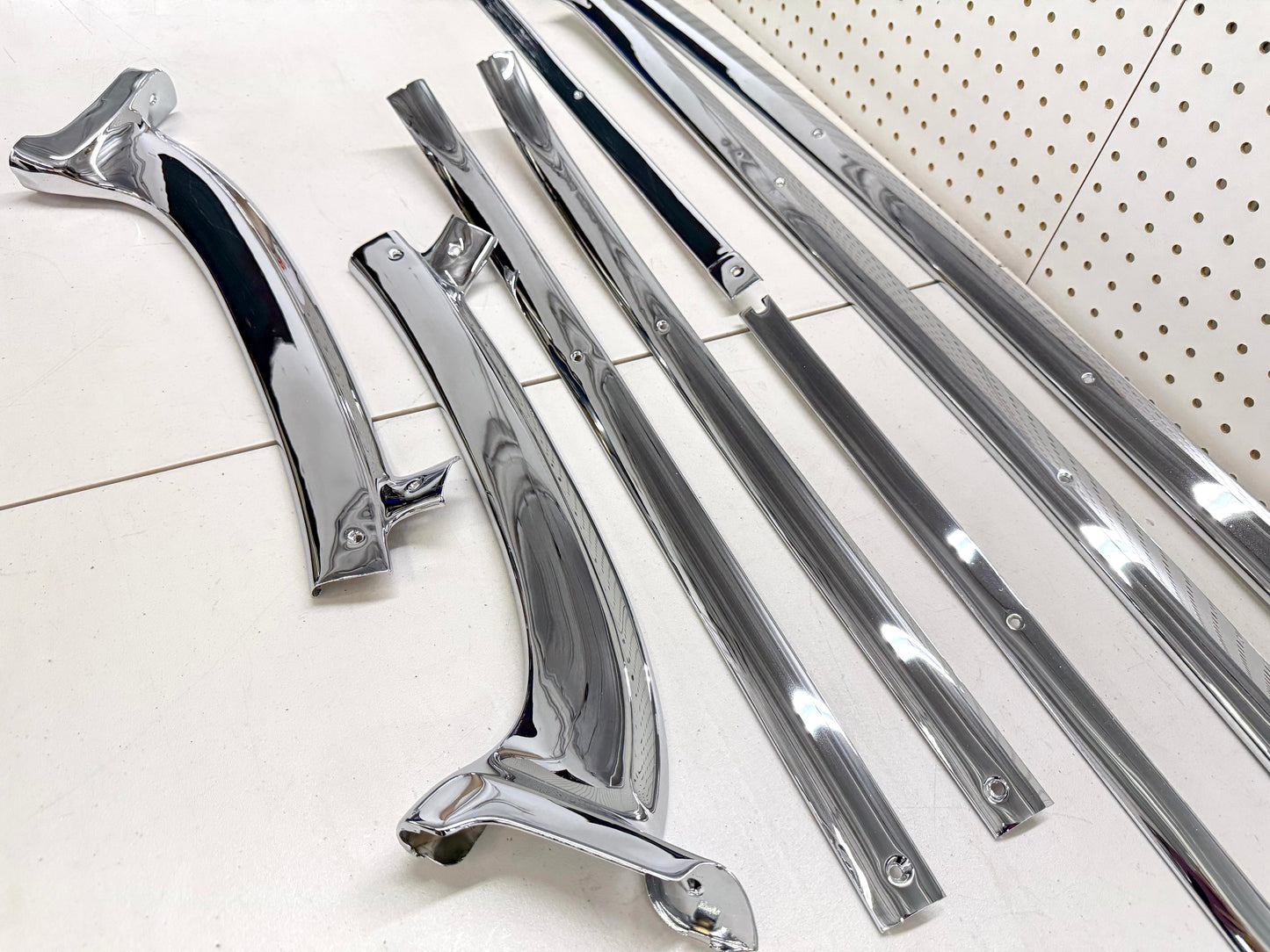 1962 CHEVY IMPALA INTERIOR HEADLINER TRIM MOLDING SET 8PC / CHROME FINISH [GM ORIGINAL / OEM]