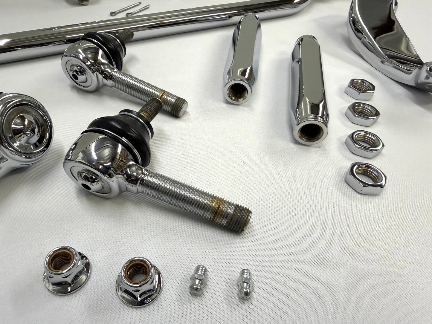 1955-57 GM CHEVY CHEVROLET BEL AIR NOMAD 210 150 TRI FIVE PREMIUM HEAVY DUTY COMPLETE STEERING LINKAGE KIT W/ IDLER ARM BEARING UPGRADE (TRIPLE CHROME PLATED)