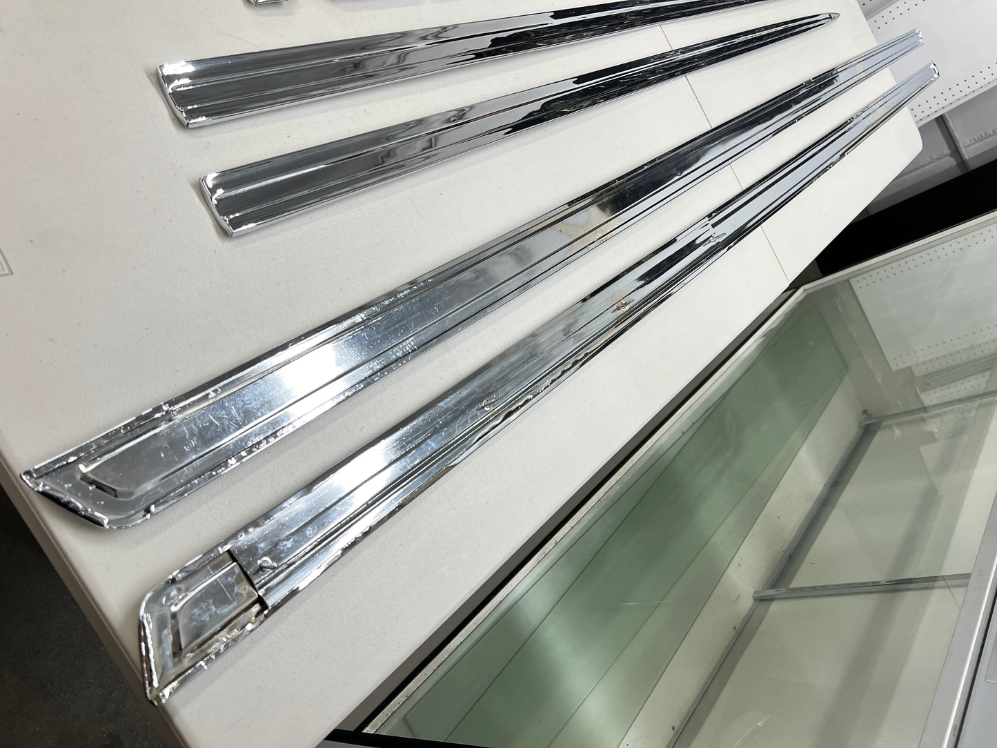 1962 CHEVY IMPALA / FULL SIZE 2 DOOR STANDARD OR SS BODY SIDE MOLDING SET 6PC [NEW] [CHROME FINISH]