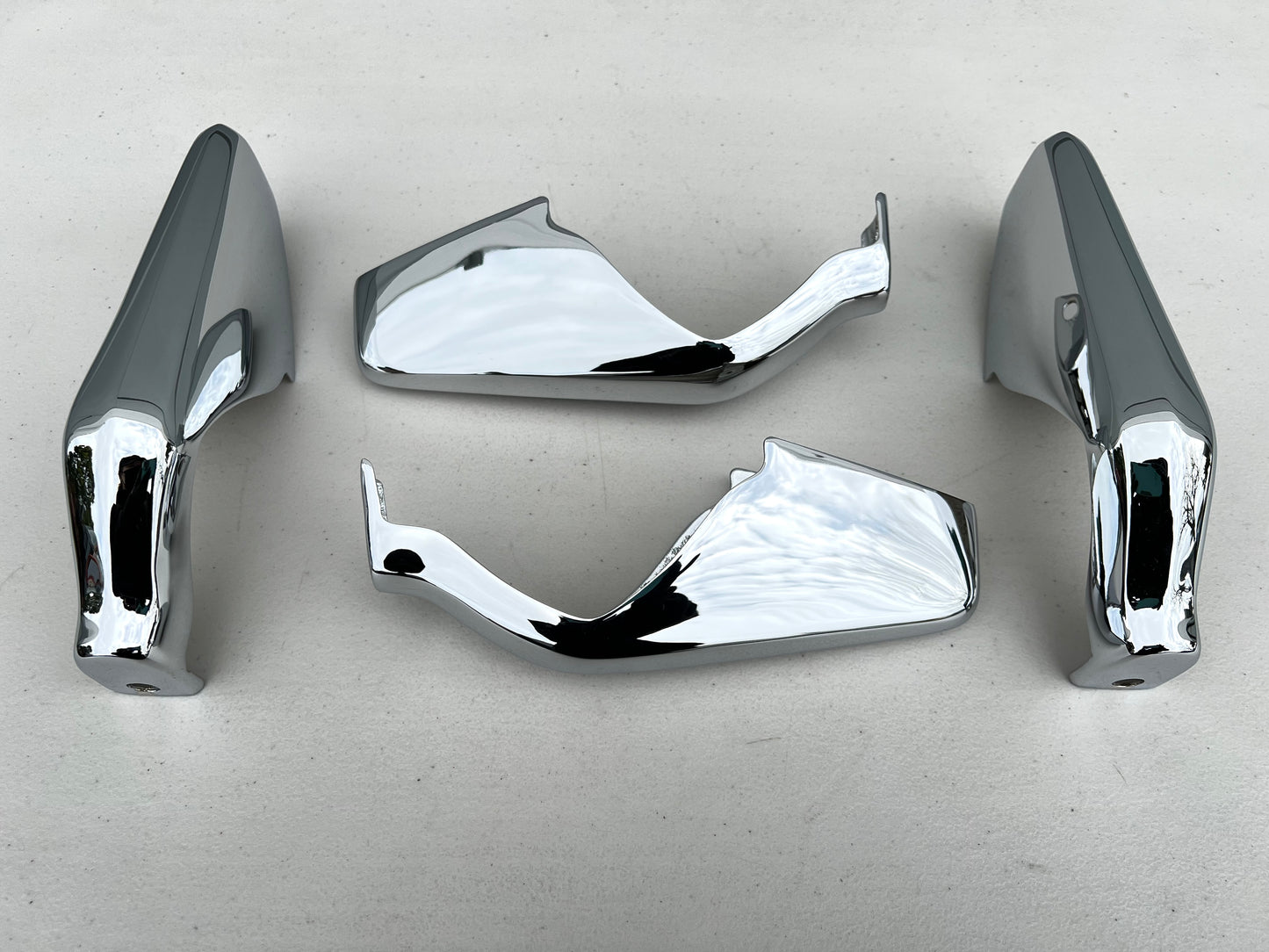 1961 CHEVY IMPALA / FULL SIZE REAR BUMPER GUARDS 4PC / CHROME FINISH [ORIGINAL OEM RESTORED]