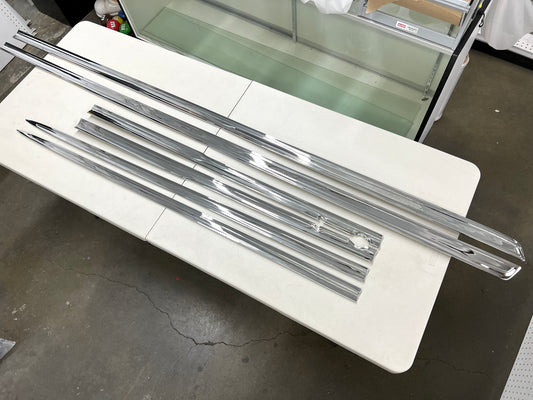 1962 CHEVY IMPALA / FULL SIZE 2 DOOR STANDARD OR SS ORIGINAL BODY SIDE MOLDING COMPLETE SET 6PC [ORIGINAL / OEM] [CHROME FINISH]