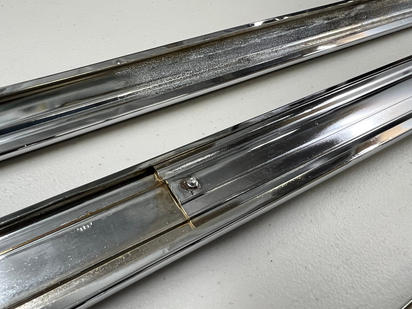 1962 CHEVY IMPALA / FULL SIZE 2 DOOR STANDARD OR SS ORIGINAL BODY SIDE MOLDING COMPLETE SET 6PC [ORIGINAL / OEM] [CHROME FINISH]