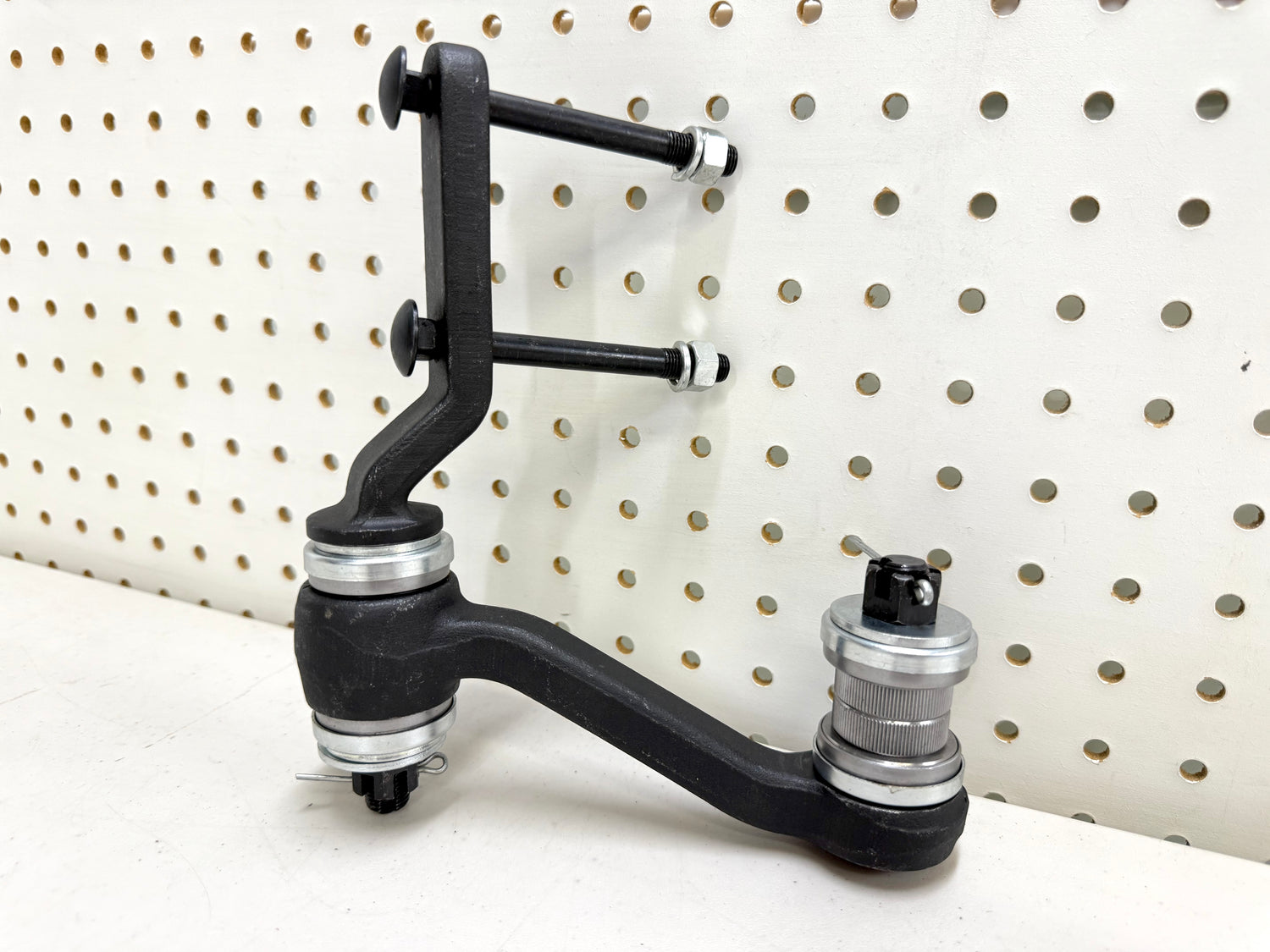 1955-57 GM CHEVY BEL AIR PREMIUM HD IDLER ARM WITH UPGRADED BEARING CONVERSION / RAW FINISH