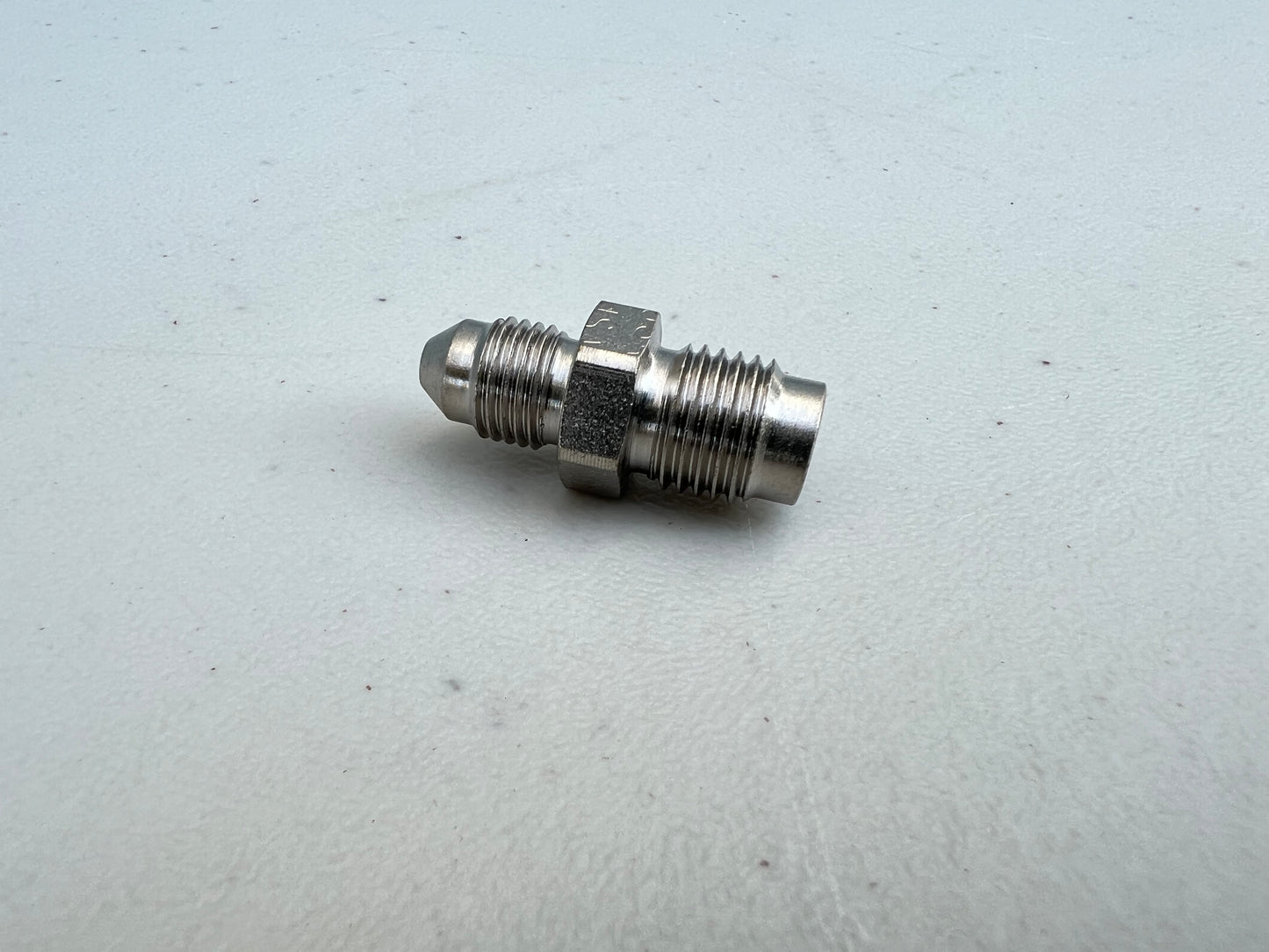 3AN TO 7/16-20 MALE INVERTED FLARE BRAKE FITTING [NEW]