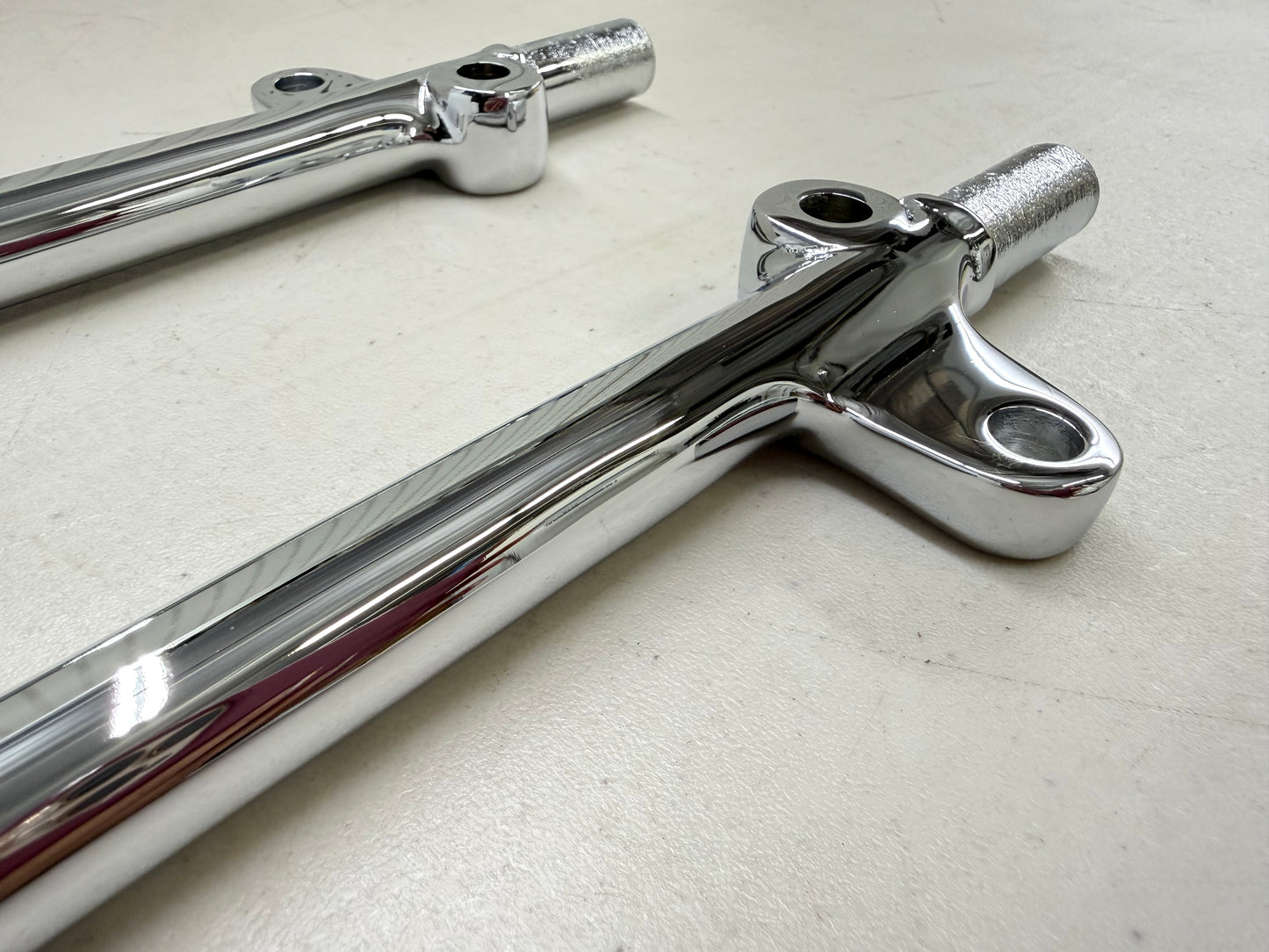 [ORIGINAL OEM RESTORED] 1955-1957 CHEVY BEL AIR 210 150 TRI5 LOWER CONTROL ARM SHAFT 1PAIR [CHROME FINISH]