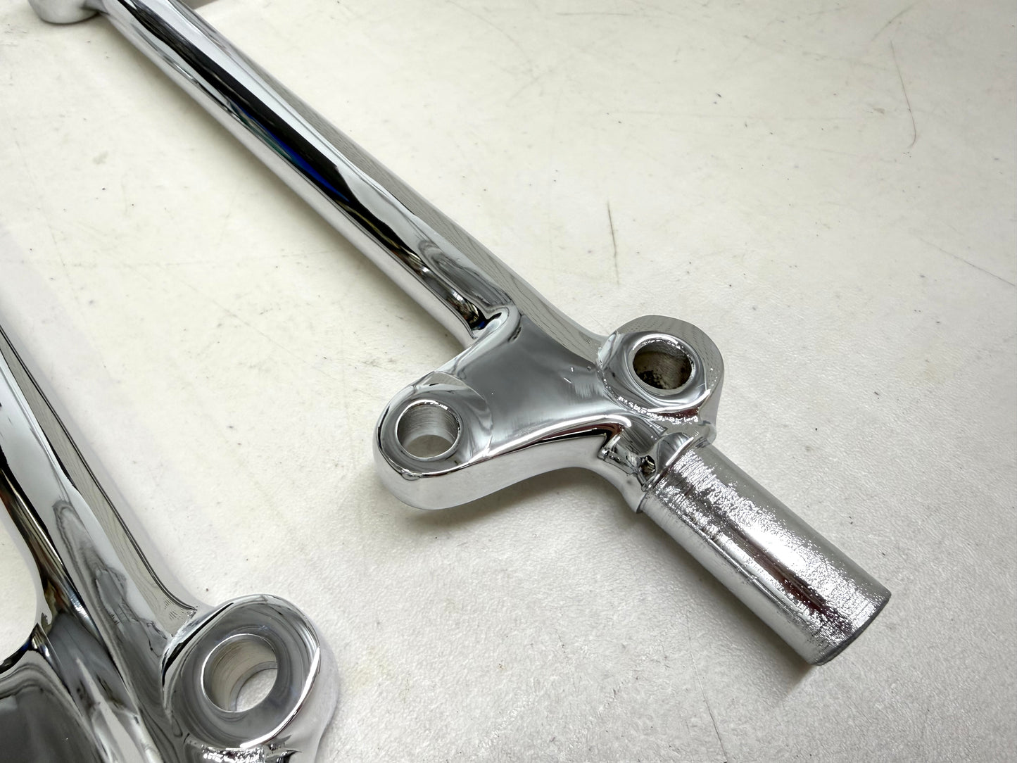 [ORIGINAL OEM RESTORED] 1955-1957 CHEVY BEL AIR 210 150 TRI5 LOWER CONTROL ARM SHAFT 1PAIR [CHROME FINISH]