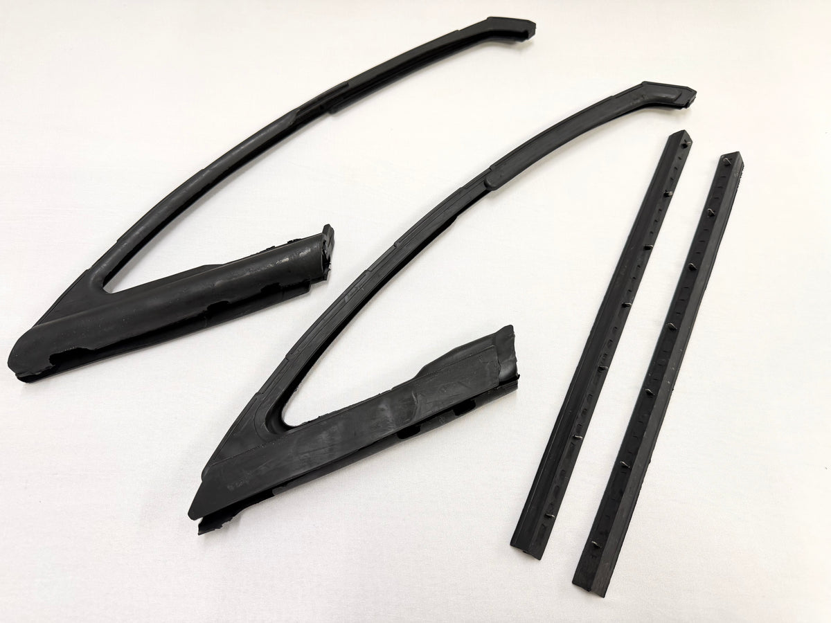 1965-1968 CHEVROLET CHEVY IMPALA 2 DOOR HARDTOP OR CONVERTIBLE DOOR VENT WINDOW WEATHERSTRIP SET RUBBERS 1PAIR [NEW]
