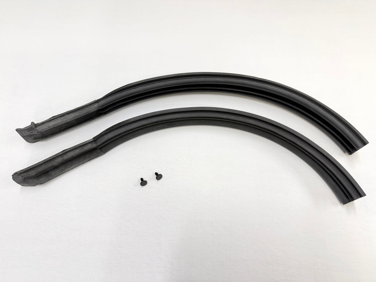 1961-1962 CHEVROLET CHEVY IMPALA 2 DOOR CONVERTIBLE PILLAR POST WEATHERSTRIPS RUBBERS SEALS 1PAIR / OLDSMOBILE 88 98