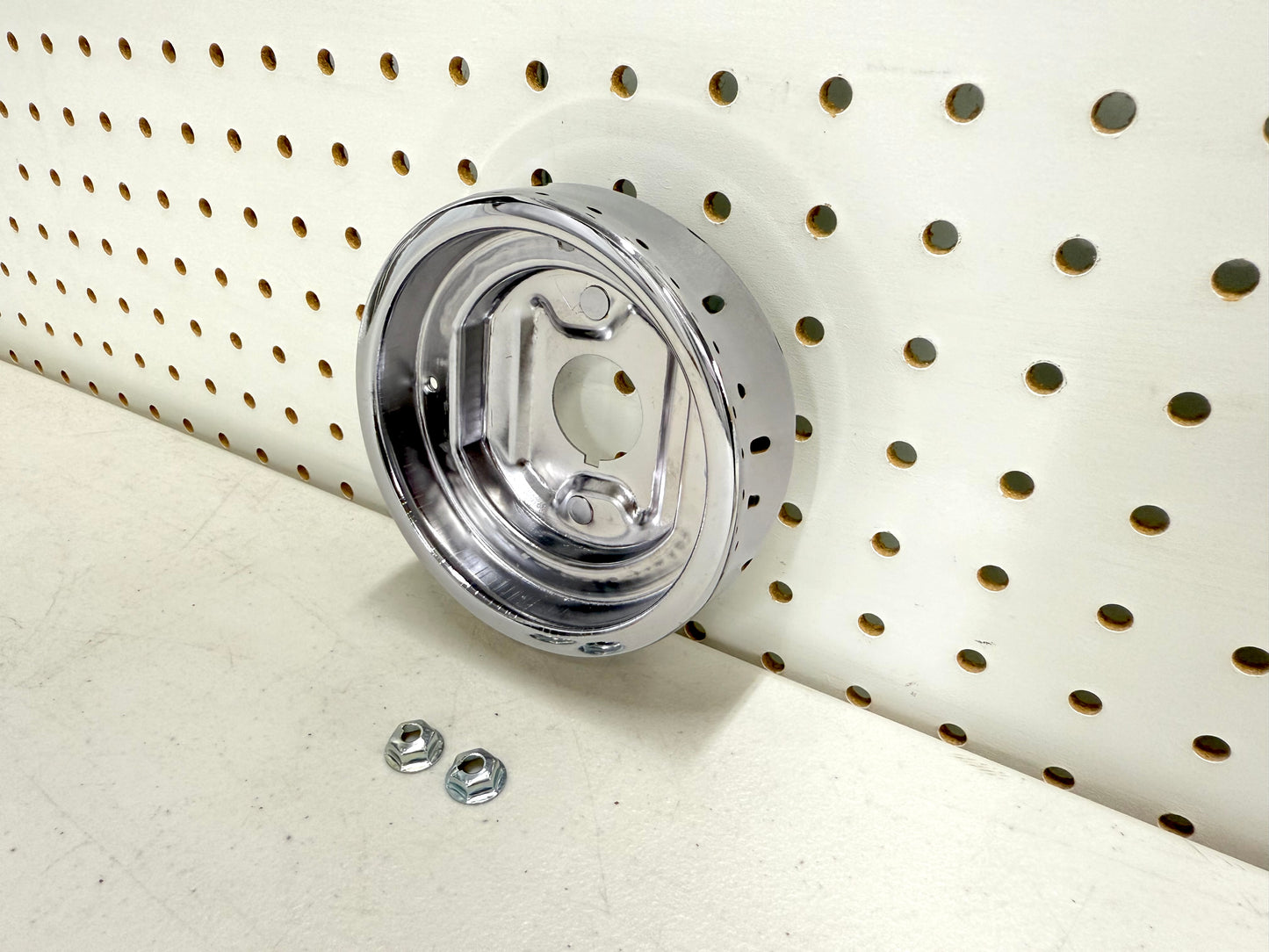 1960 CHEVY IMPALA BEL AIR BISCAYNE TAIL LAMP BASE , TAILLAMP BEZEL TAIL LIGHT HOUSING 1PC / IMPORT CHROME [NEW]