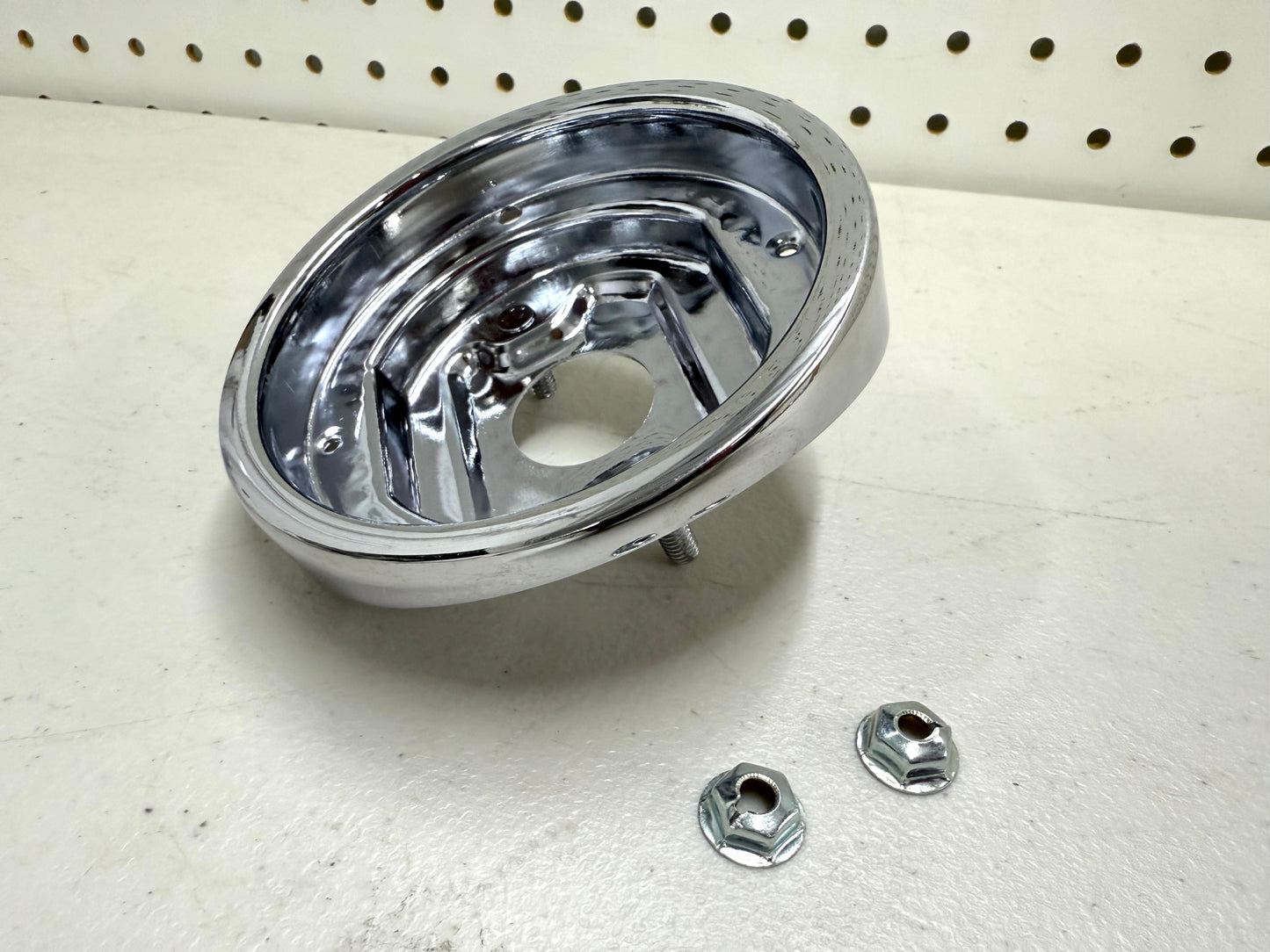 1960 CHEVY CHEVROLET IMPALA REAR BACKUP (REVERSE) LAMP BASE , TAILLAMP BEZEL , BACK UP LIGHT HOUSING 1PC / IMPORT CHROME [NEW]