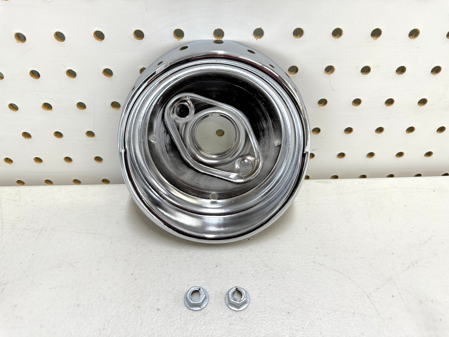 1961 CHEVY IMPALA BEL AIR BISCAYNE TAIL LAMP BASE , TAILLAMP BEZEL TAIL LIGHT HOUSING 1PC / IMPORT CHROME [NEW]