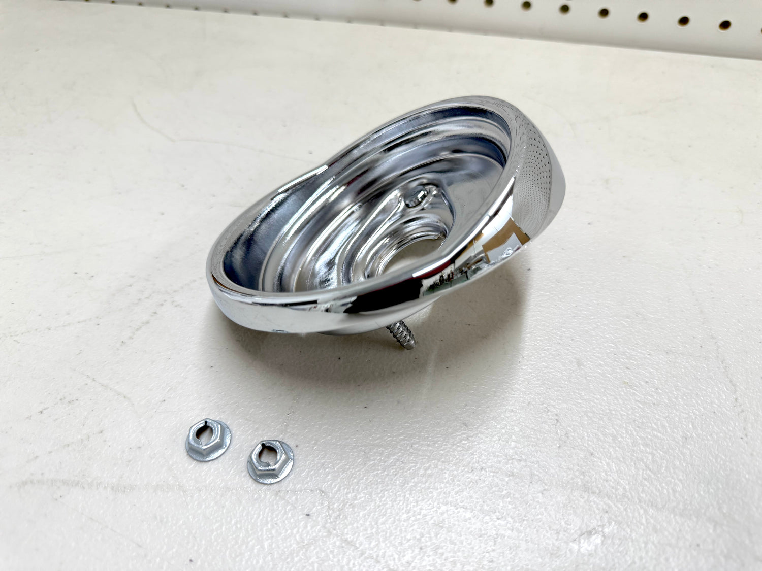 1961 CHEVY IMPALA BEL AIR BISCAYNE TAIL LAMP BASE , TAILLAMP BEZEL TAIL LIGHT HOUSING 1PC / IMPORT CHROME [NEW]