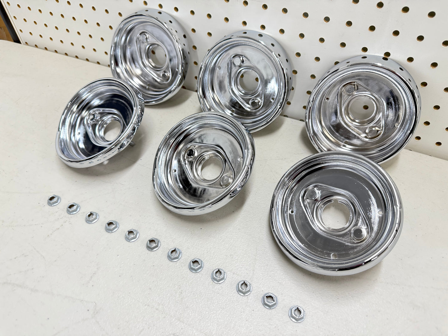 1961 CHEVY IMPALA BEL AIR BISCAYNE COMPLETE TAIL LAMP BASE SET (TAILLAMP BEZEL TAIL LIGHT HOUSING SET) 6PC / IMPORT CHROME [NEW]