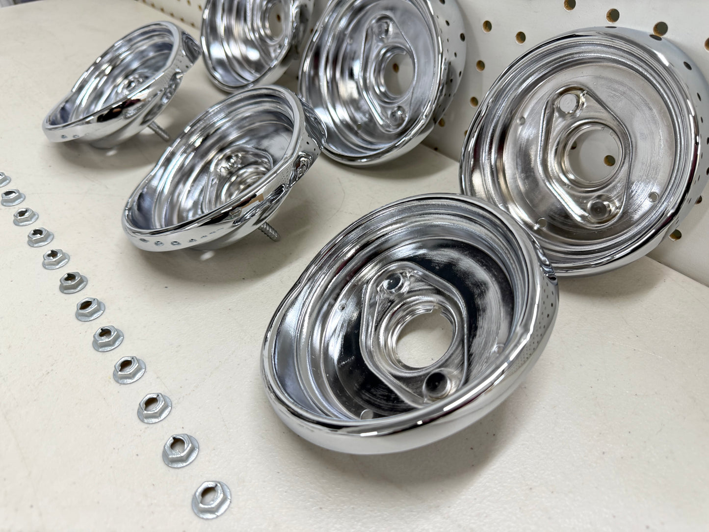 1961 CHEVY IMPALA BEL AIR BISCAYNE COMPLETE TAIL LAMP BASE SET (TAILLAMP BEZEL TAIL LIGHT HOUSING SET) 6PC / IMPORT CHROME [NEW]
