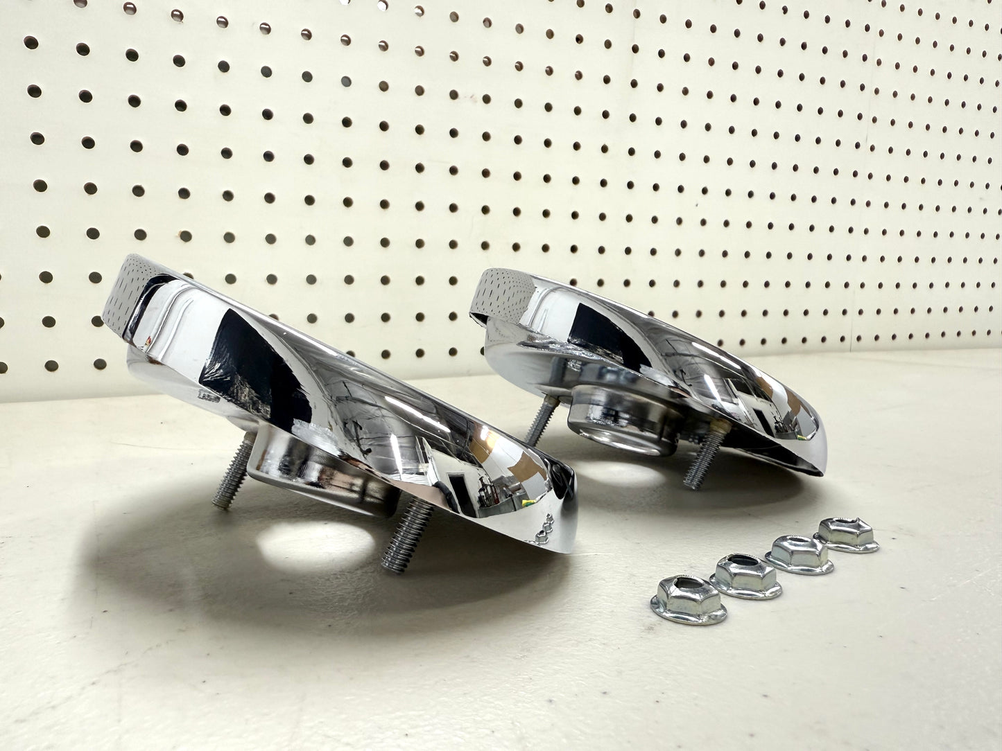 1964 CHEVY IMPALA BEL AIR BISCAYNE TAIL LAMP BASE , TAILLAMP BEZEL TAIL LIGHT HOUSING 1PAIR LH and RH / IMPORT CHROME [NEW]