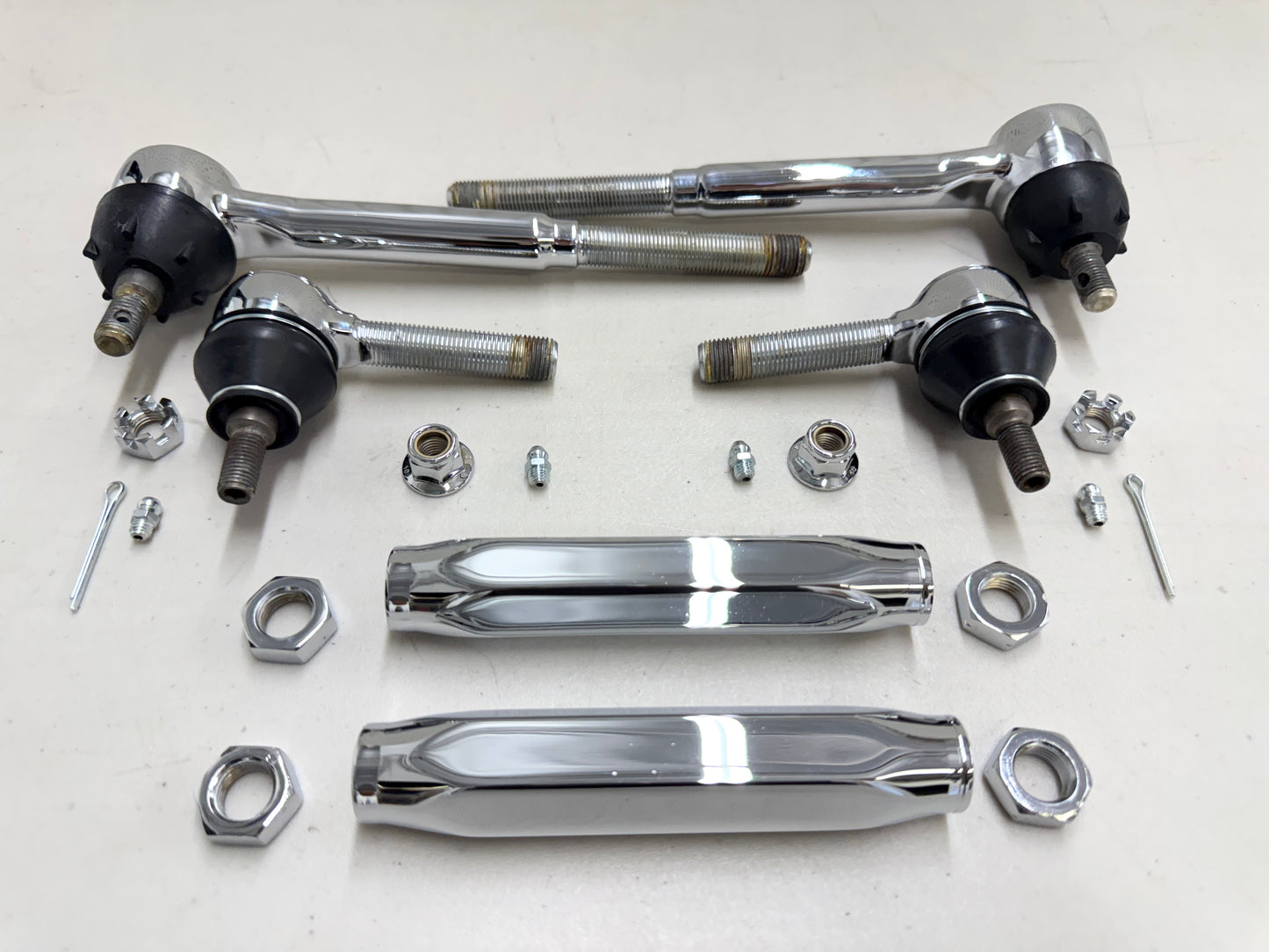 1955-1957 GM CHEVY CHEVROLET FULL SIZE / BEL AIR STANDARD TIE ROD END AND SLEEVE SET [NEW][TRIPLE CHROME FINISH]