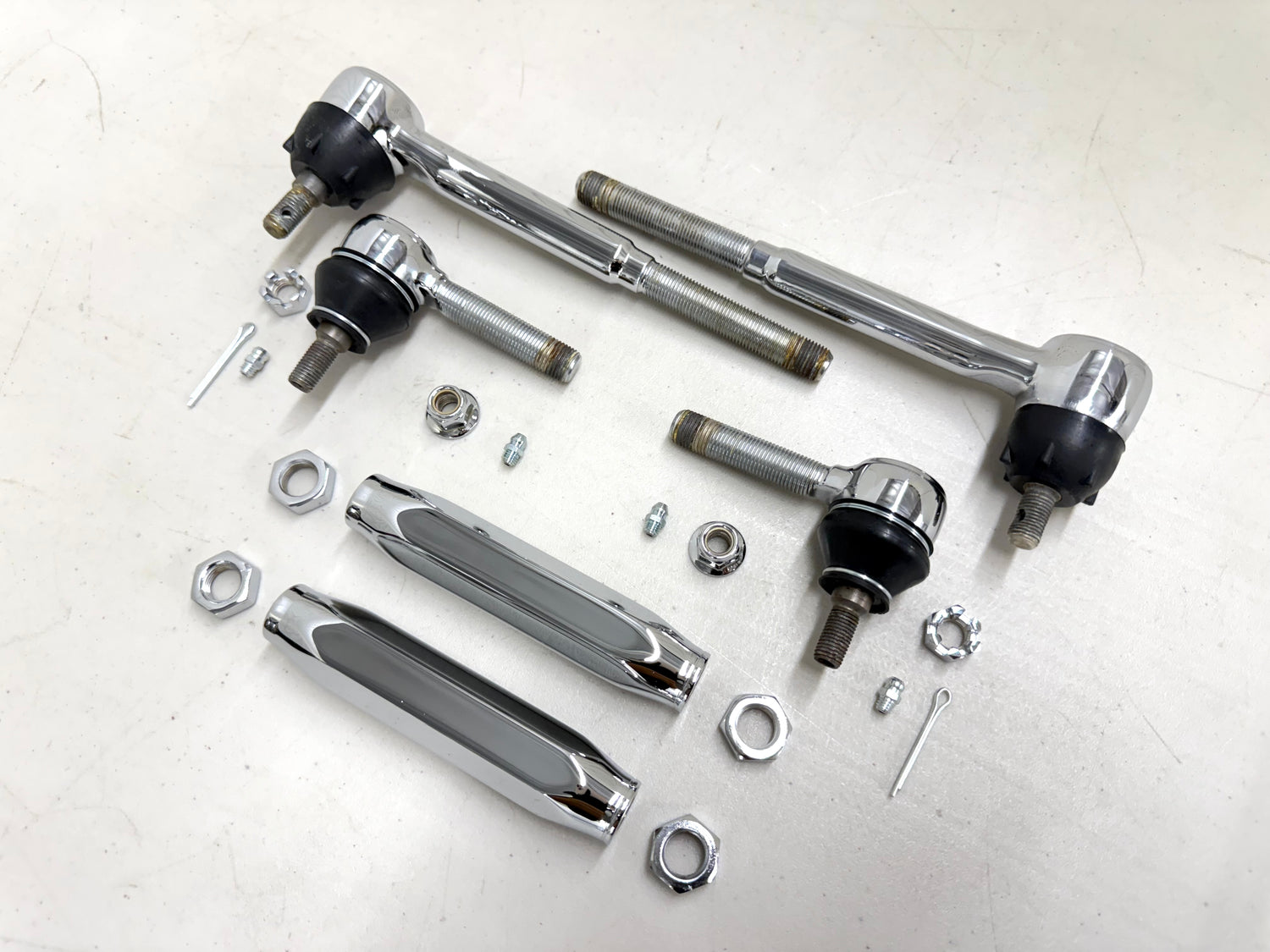 1955-1957 GM CHEVY CHEVROLET FULL SIZE / BEL AIR STANDARD TIE ROD END AND SLEEVE SET [NEW][TRIPLE CHROME FINISH]