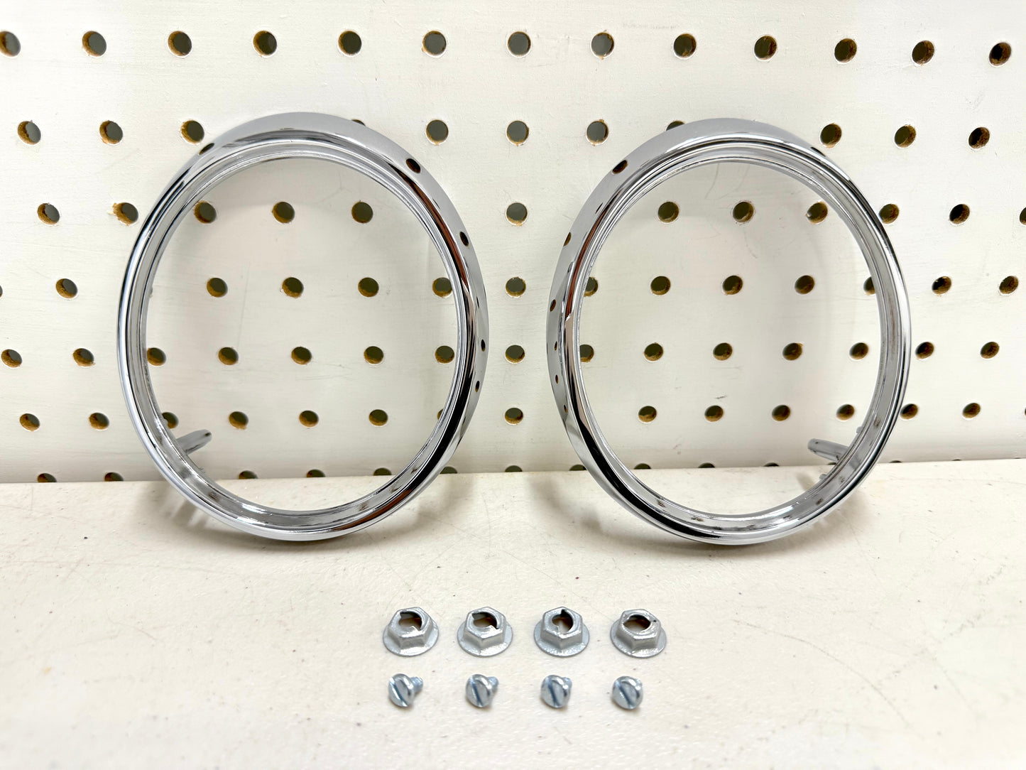1965 CHEVY IMPALA BEL AIR BISCAYNE REAR TAIL & BACKUP LAMP BASE , TAIL LIGHT BEZEL TAIL LENS HOUSING TRIM RINGS 1PAIR LH and RH / IMPORT CHROME [NEW]
