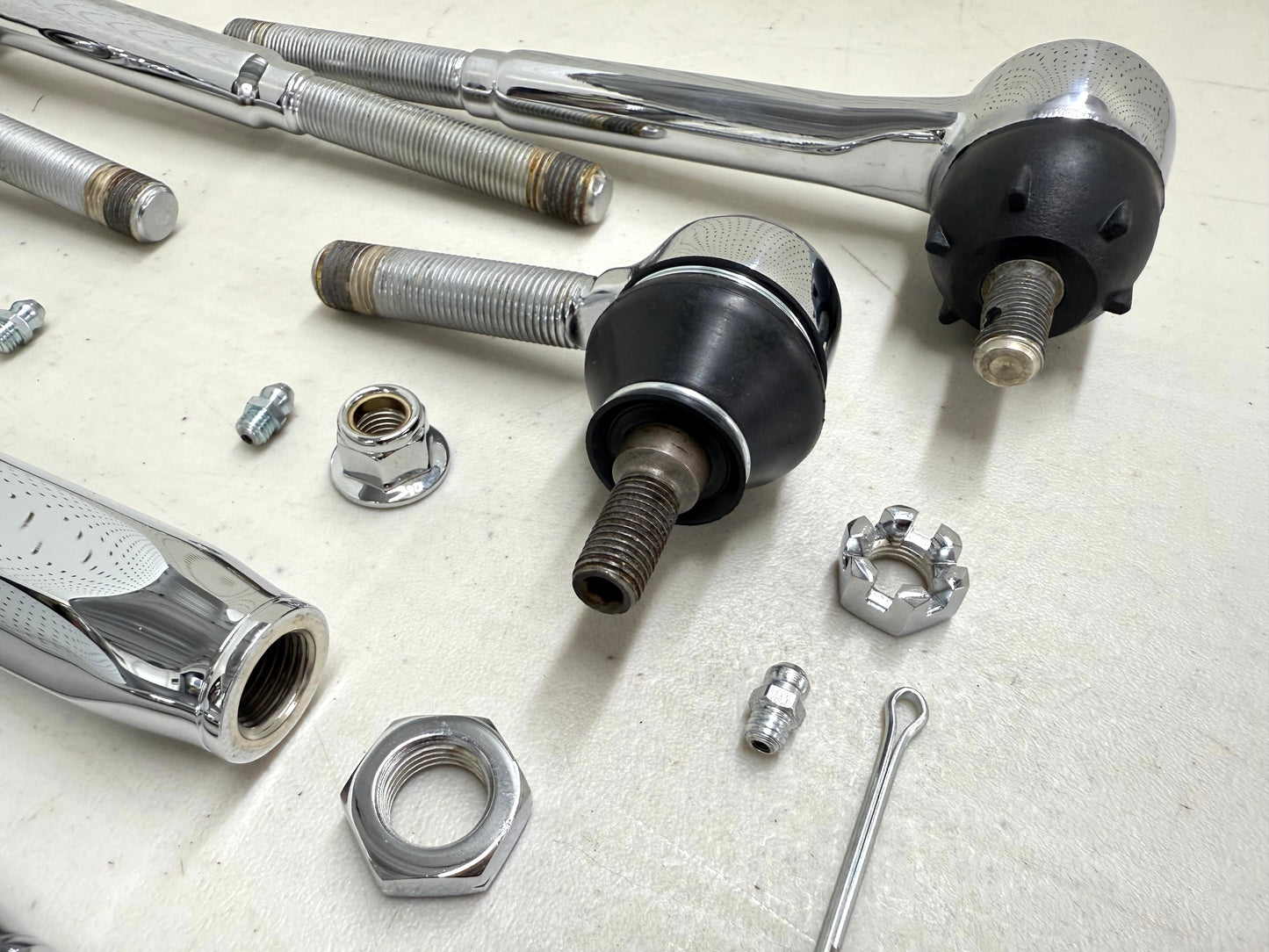 1955-1957 GM CHEVY CHEVROLET FULL SIZE / BEL AIR STANDARD TIE ROD END AND SLEEVE SET [NEW][TRIPLE CHROME FINISH]
