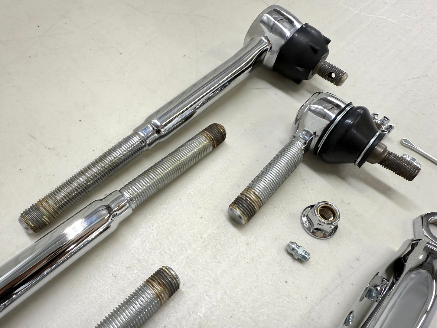 1955-1957 GM CHEVY CHEVROLET FULL SIZE / BEL AIR STANDARD TIE ROD END AND SLEEVE SET [NEW][TRIPLE CHROME FINISH]
