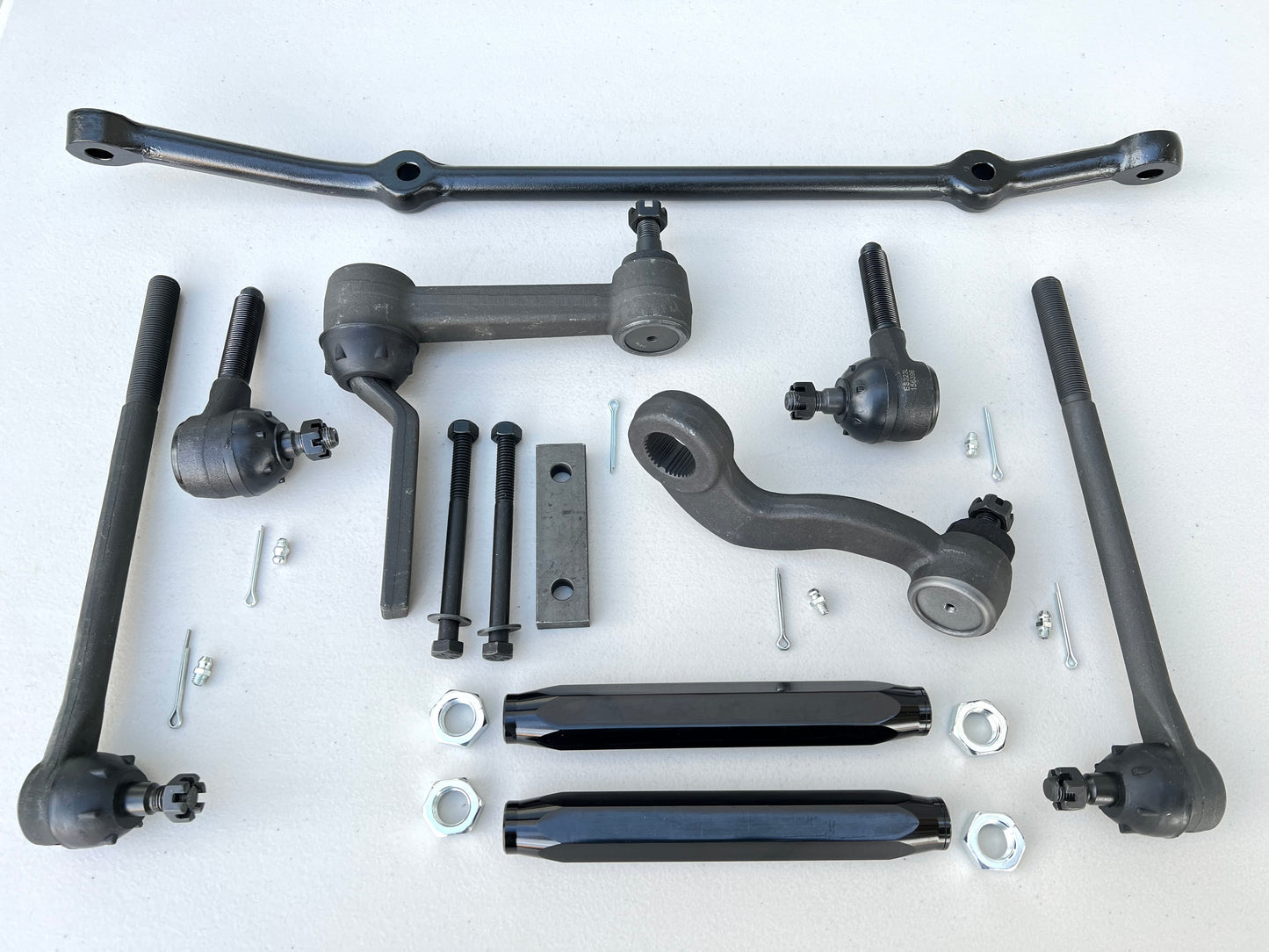 1961-1964 GM FULL SIZE / CHEVY IMPALA BELAIR BISCAYNE STANDARD STEERING LINKAGE COMPLETE KIT w/ BLACK ANODIZED SLEEVES [NEW]