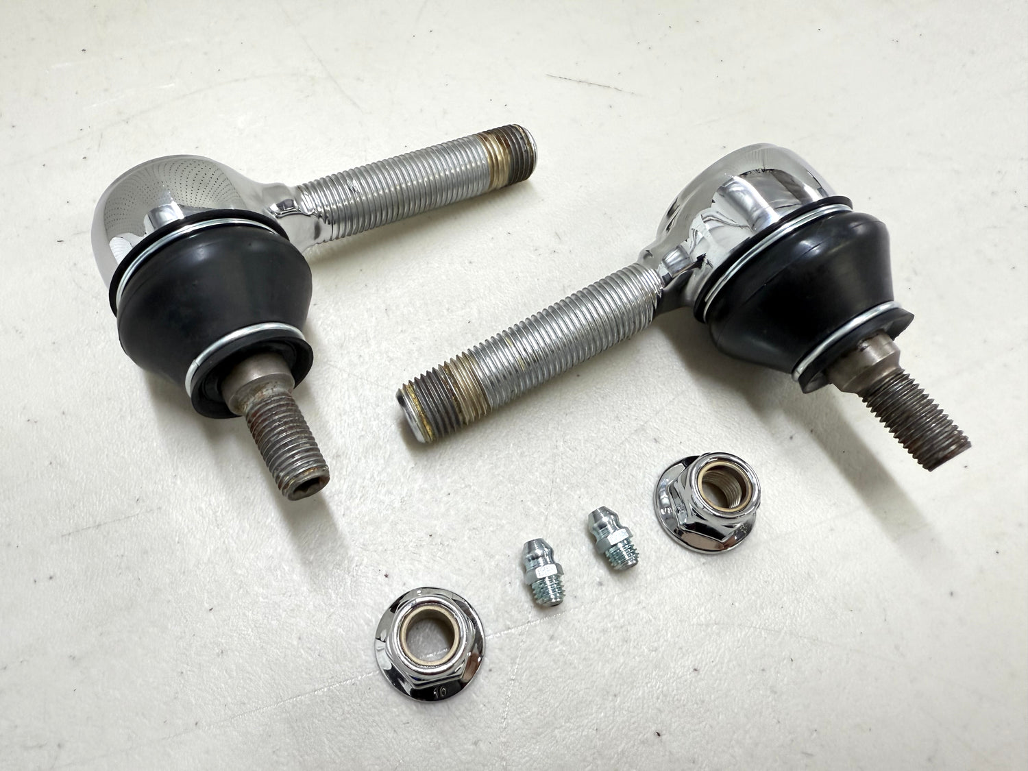 1955-1957 GM CHEVY BEL AIR / FULL SIZE STANDARD OUTER TIE ROD ENDS 1PAIR [NEW] / TRIPLE CHROME PLATED