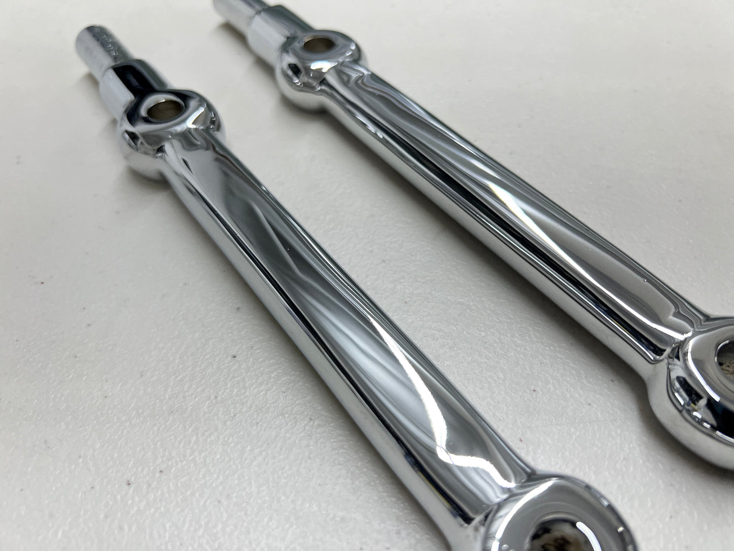 1965-1970 CHEVY IMPALA BEL AIR BISCAYNE UPPER CONTROL ARM SHAFTS 1PAIR [ORIGINAL / OEM] [CHROME FINISH]