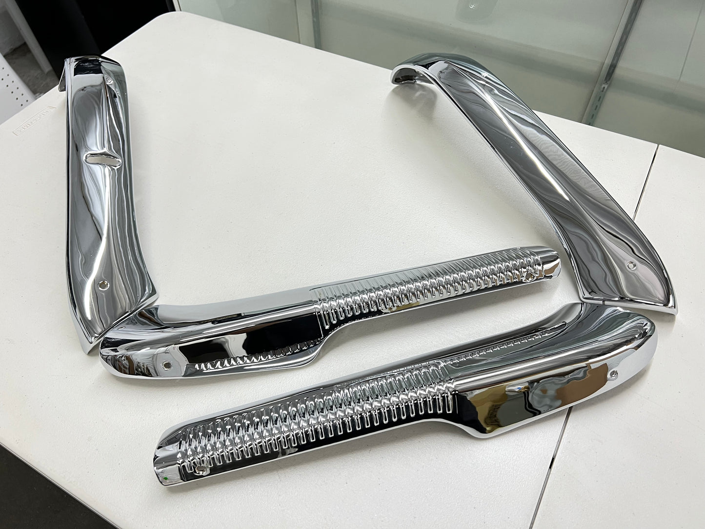 1961-1962 CHEVY IMPALA FRONT BENCH SEAT TRIMS , SHELLS 4PC / CHROME FINISH [GM ORIGINAL OEM RESTORED]